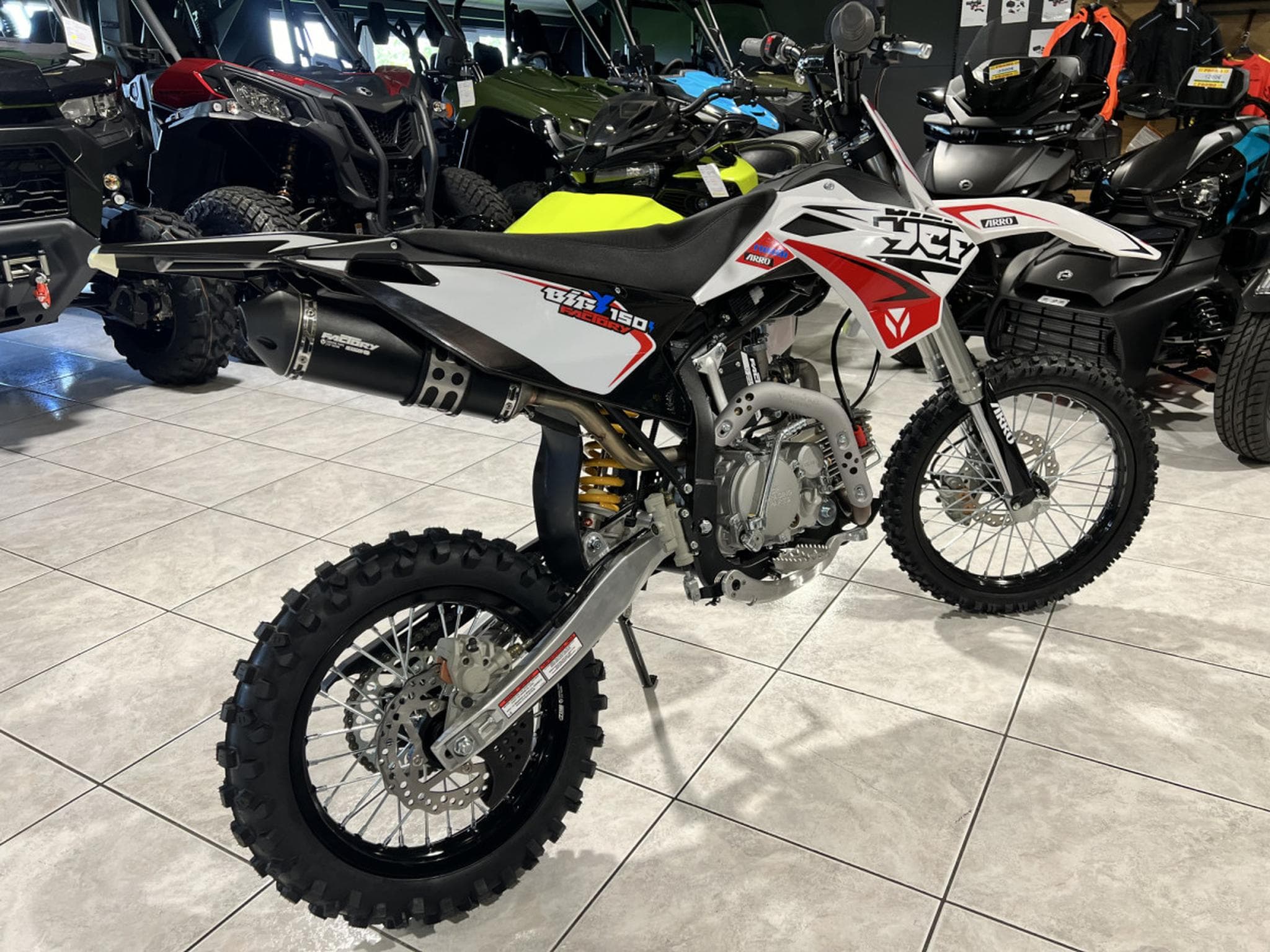 YCF Bigy 150 E Factory S démarreur électrique (2024) - Photo 3