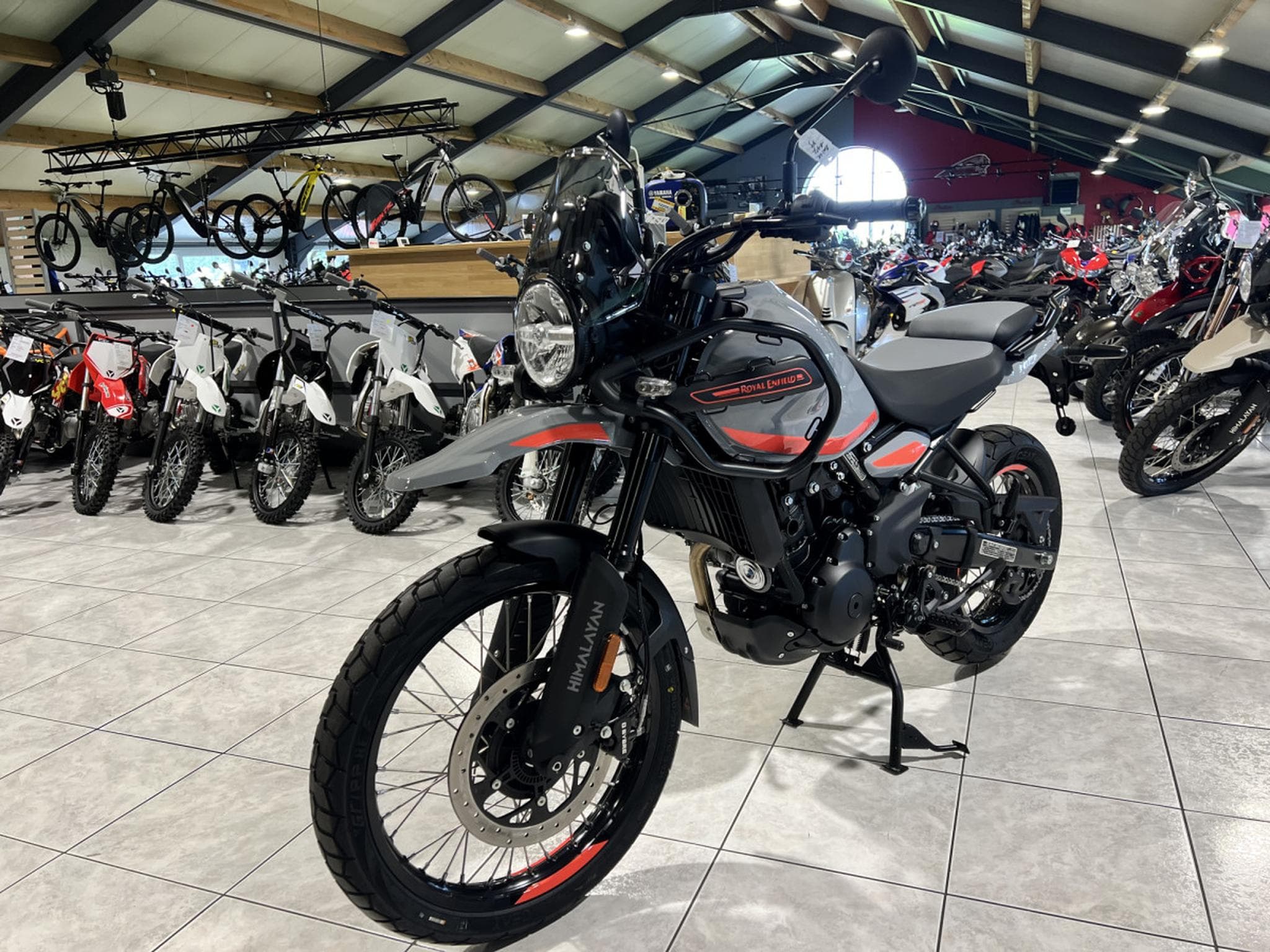 Royal Enfield Himalayan 450 Slate HIMALAYAN SALT (2024) - Photo 2