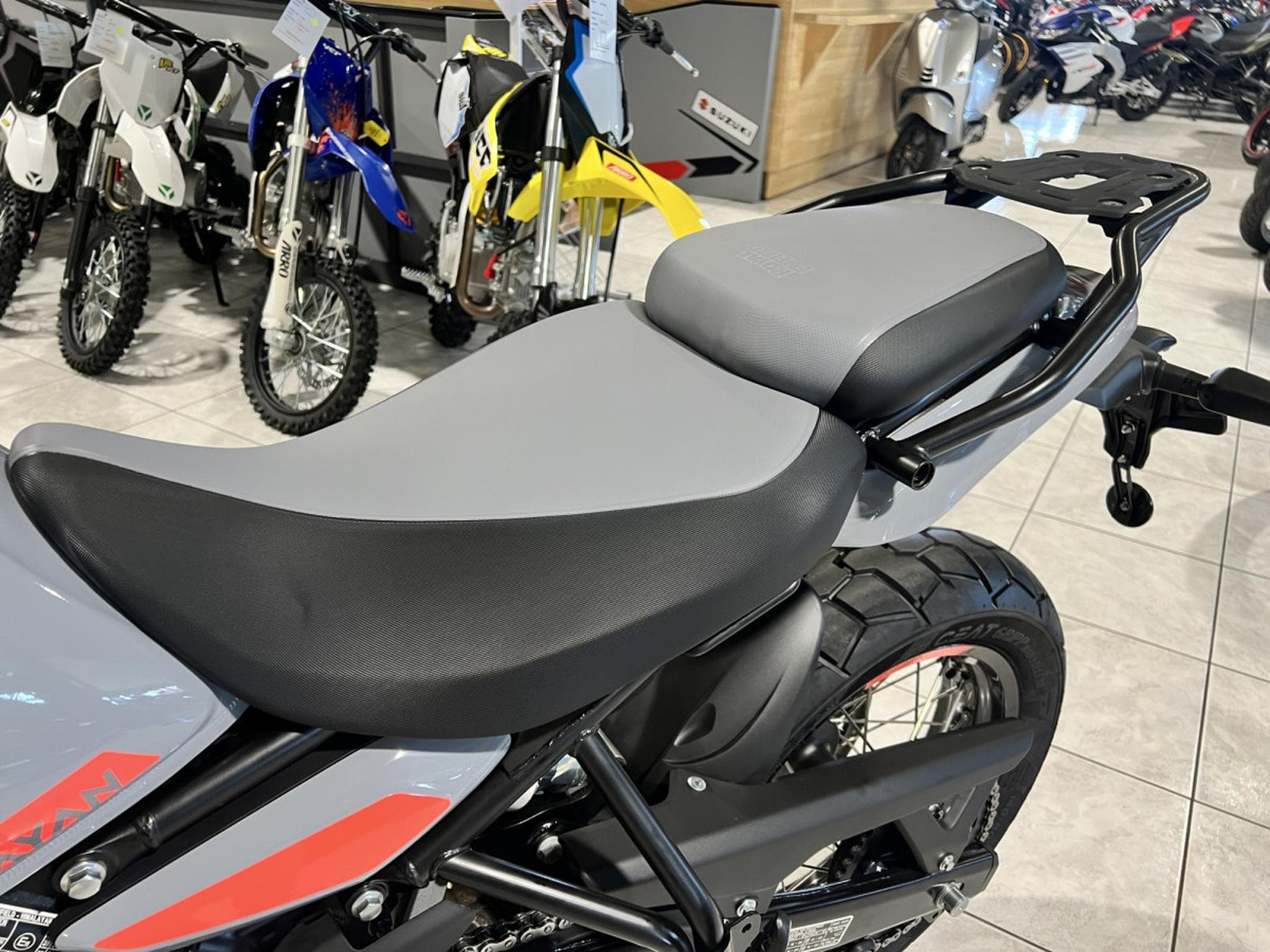 Royal Enfield Himalayan 450 Slate HIMALAYAN SALT (2024) - Photo 5