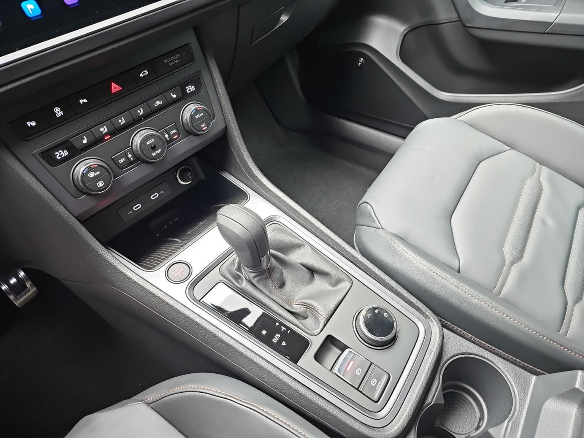 Cupra Ateca 1.5 TSi DSG 150 (2025) - Photo 12