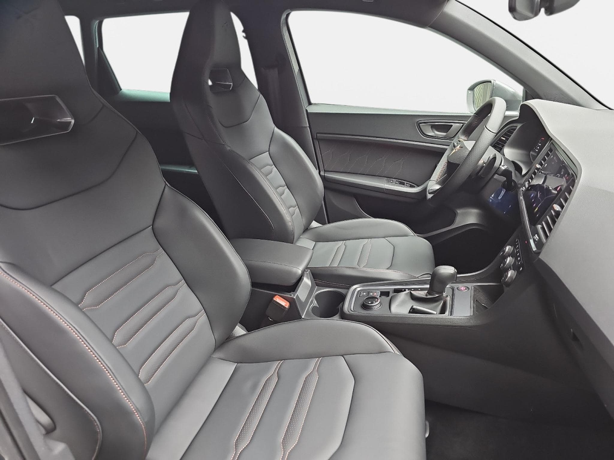 Cupra Ateca 1.5 TSi DSG 150 (2025) - Photo 8