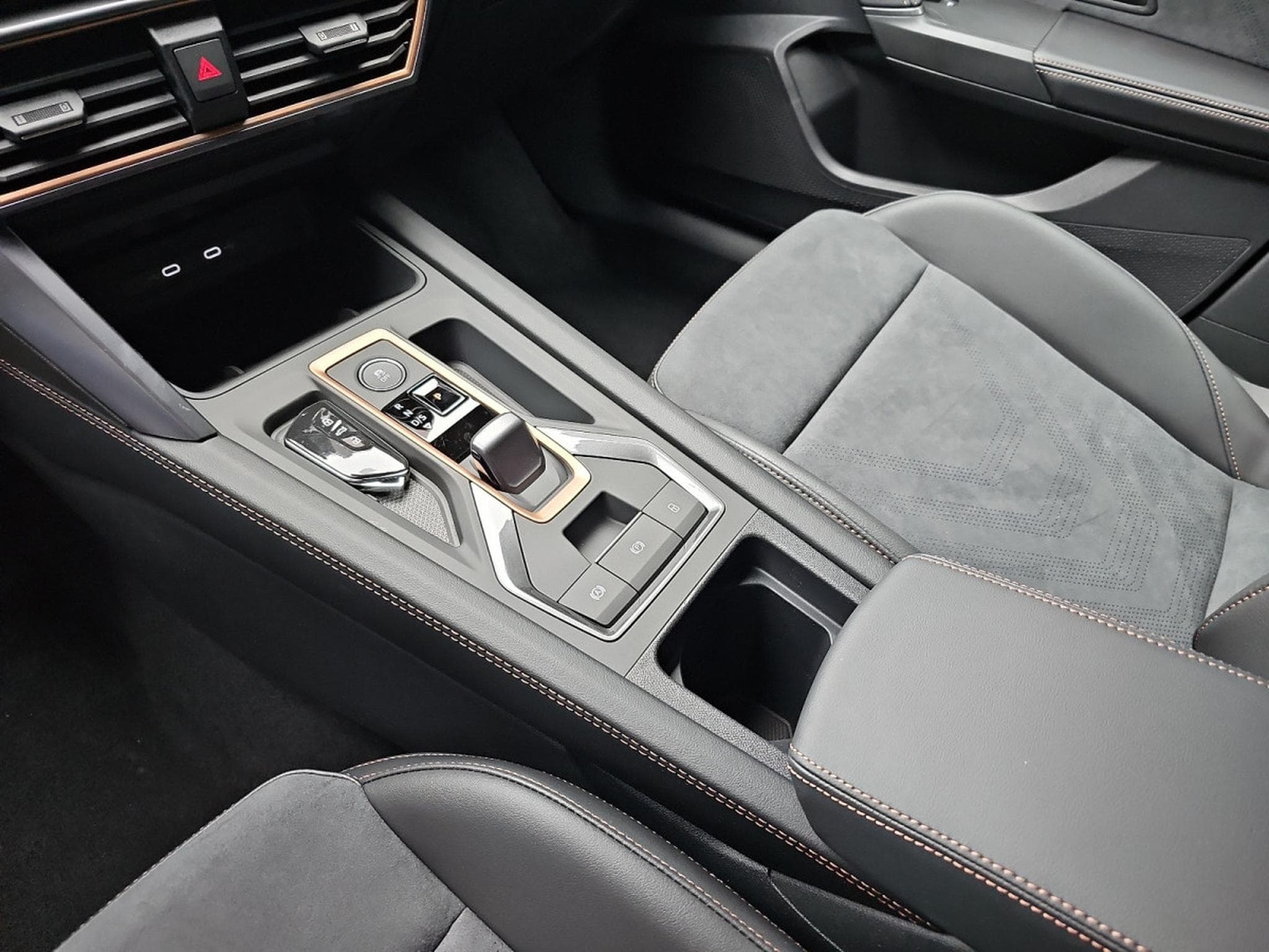 Cupra Formentor 2.0 TSi DSG 333 4DRIVE (2026) - Photo 11