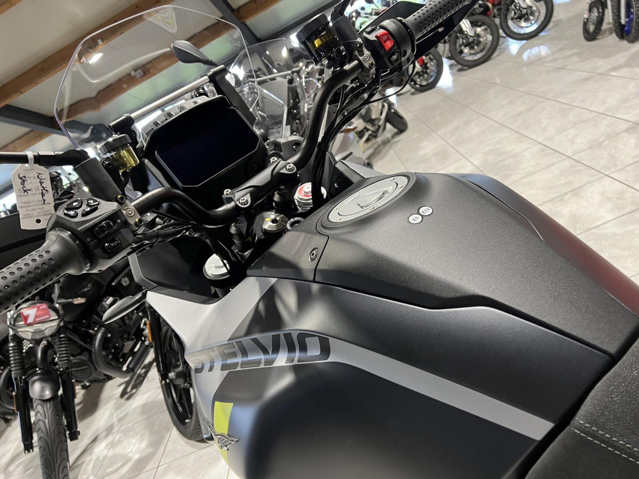 Moto Guzzi Stelvio PFF Rider Assistance Solution 1000 (2024) - Photo 6