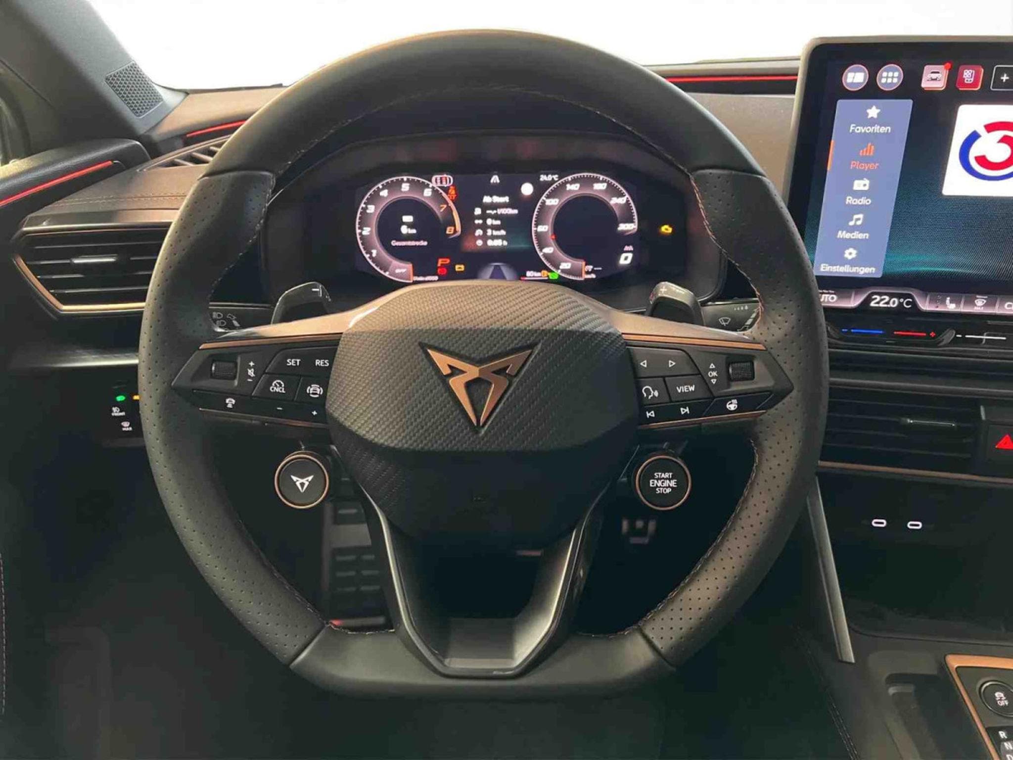 Cupra Leon 1.5 eTSI 150 DSG (2025) - Photo 10