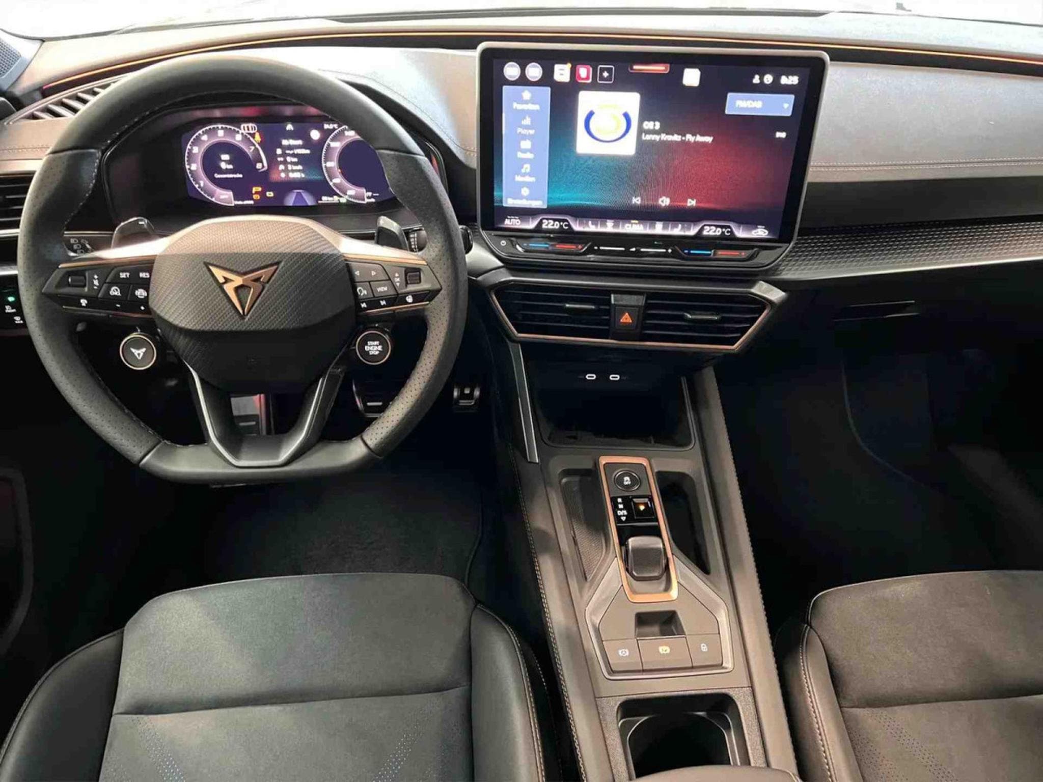 Cupra Leon 1.5 eTSI 150 DSG (2025) - Photo 7