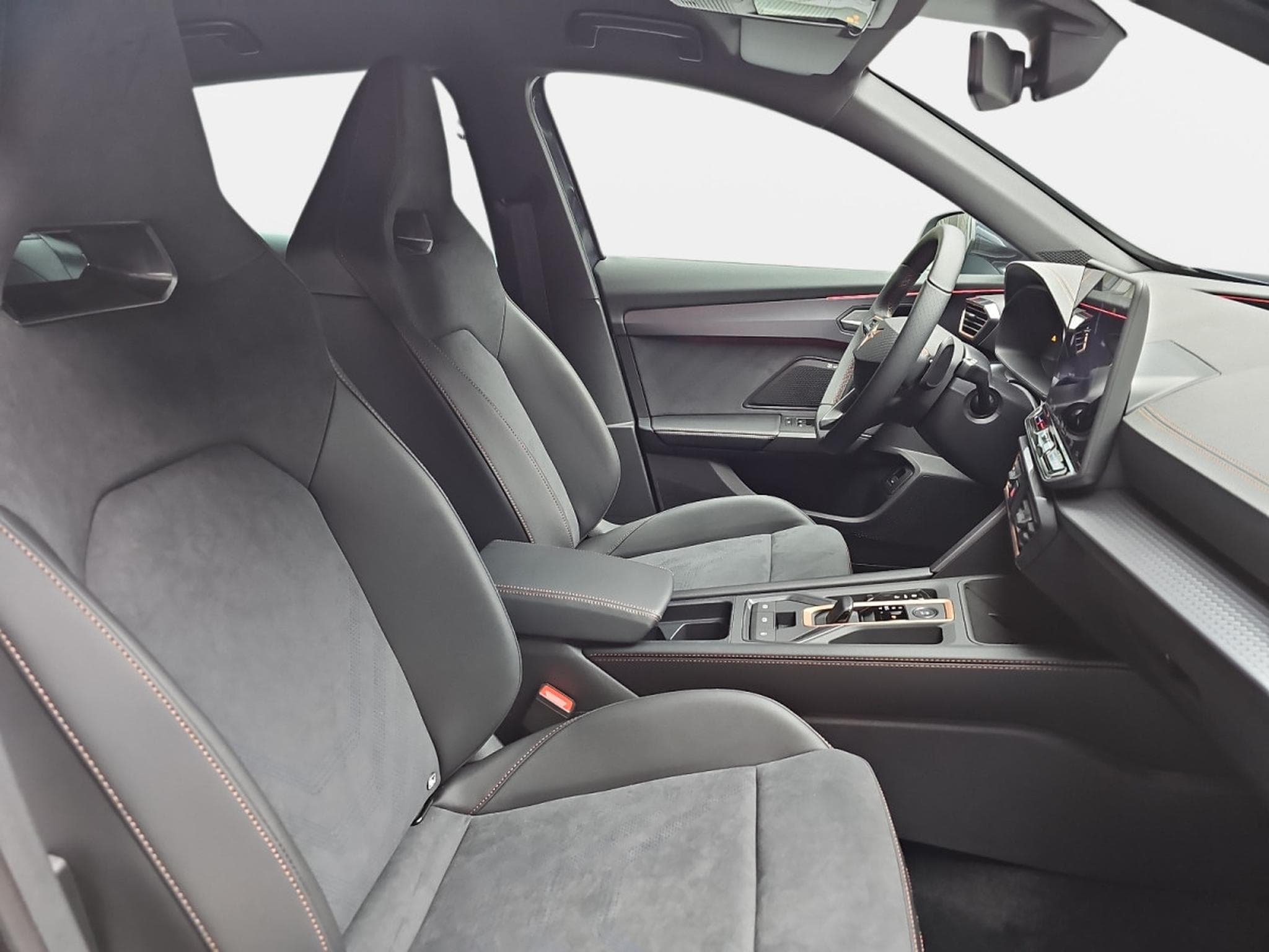 Cupra Formentor 2.0 TSi DSG 333 4DRIVE (2026) - Photo 14