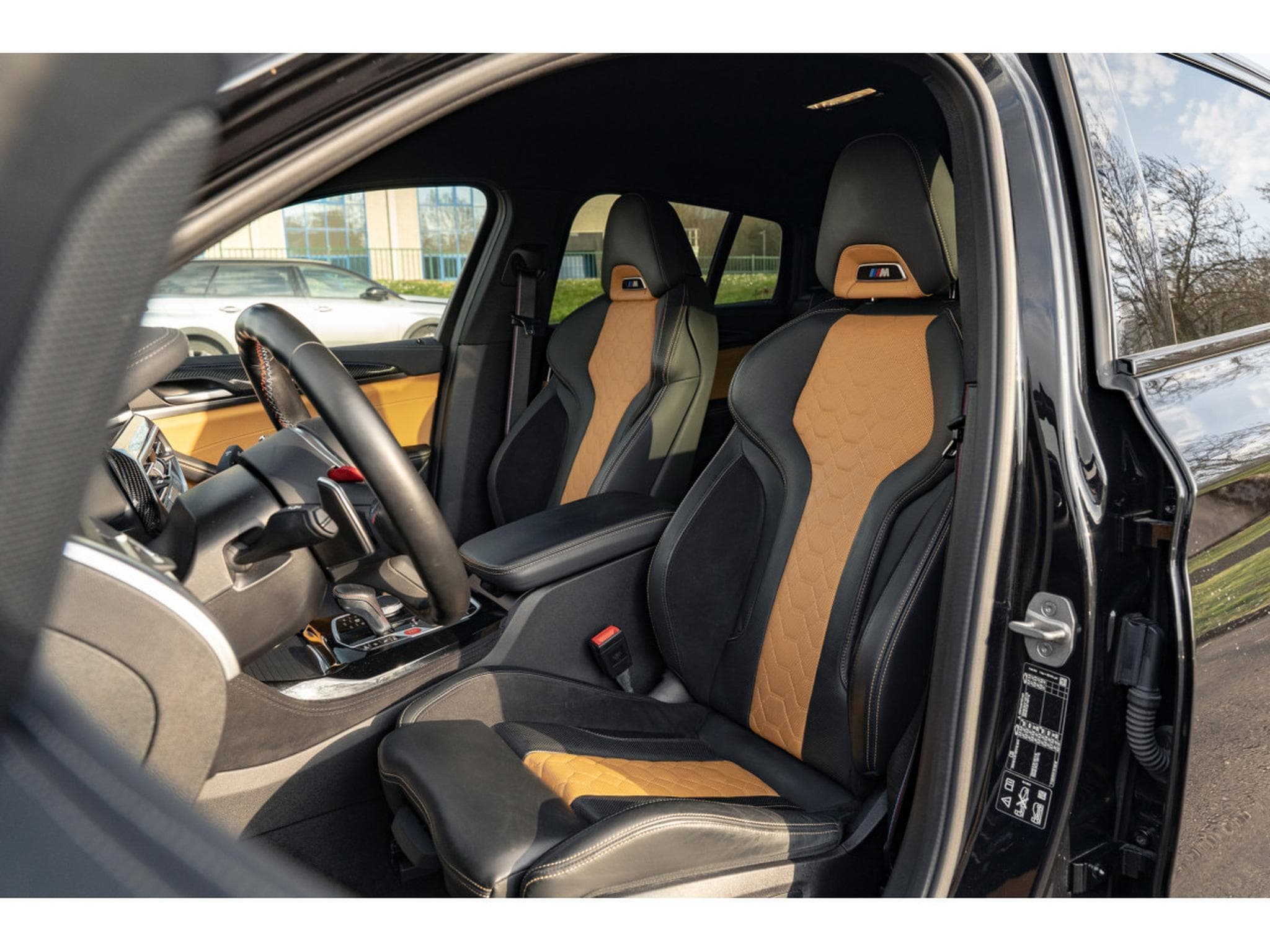 BMW X4M Competition (2022) - Photo 12