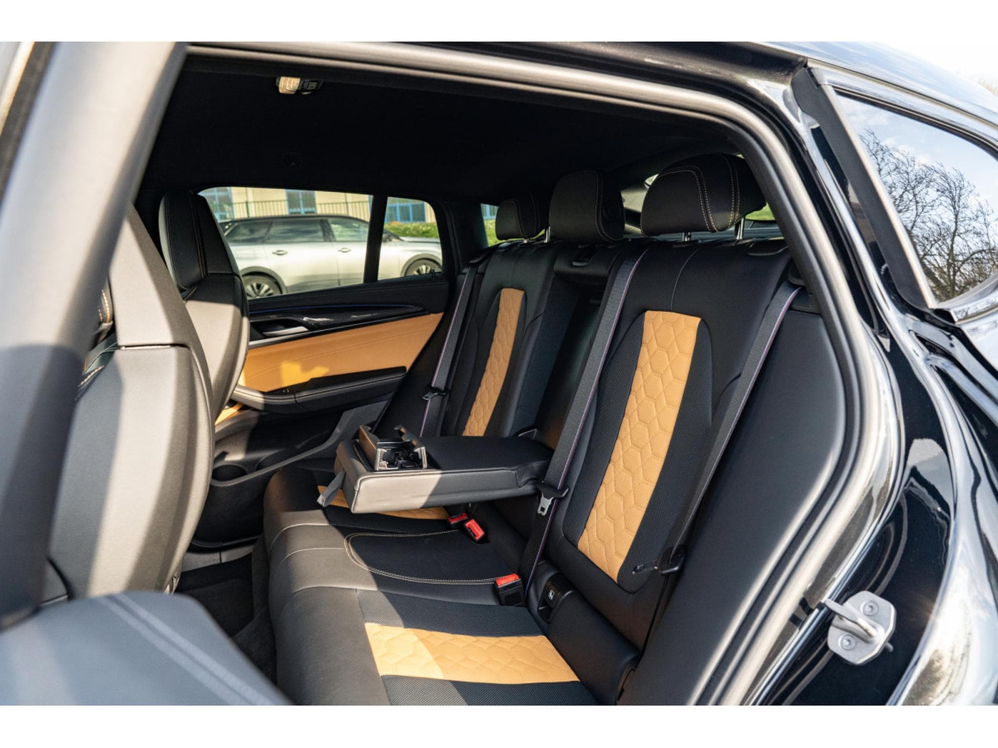 BMW X4M Competition (2022) - Photo 15