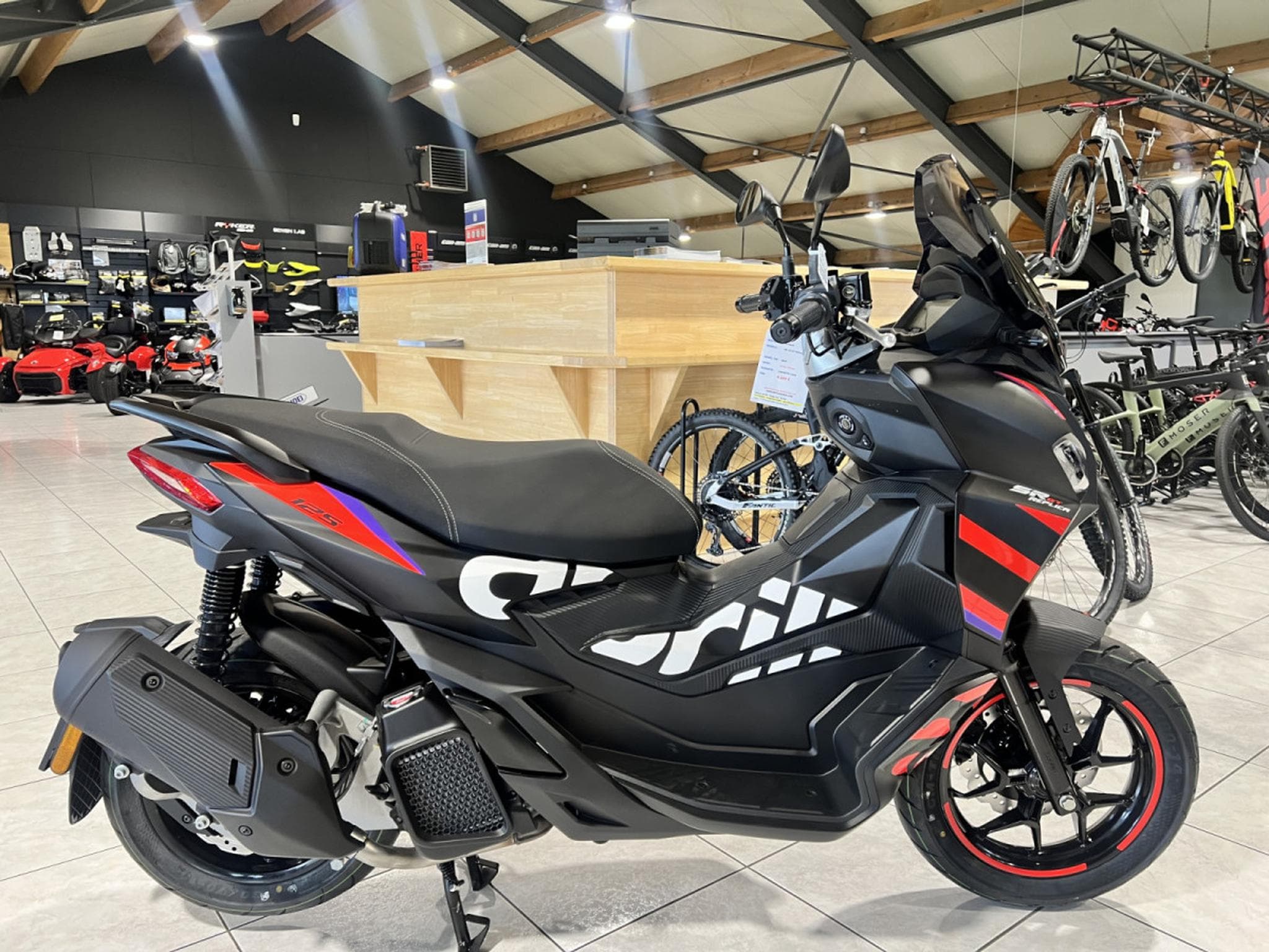 Aprilia SR GT Replica (2026) - Foto 1