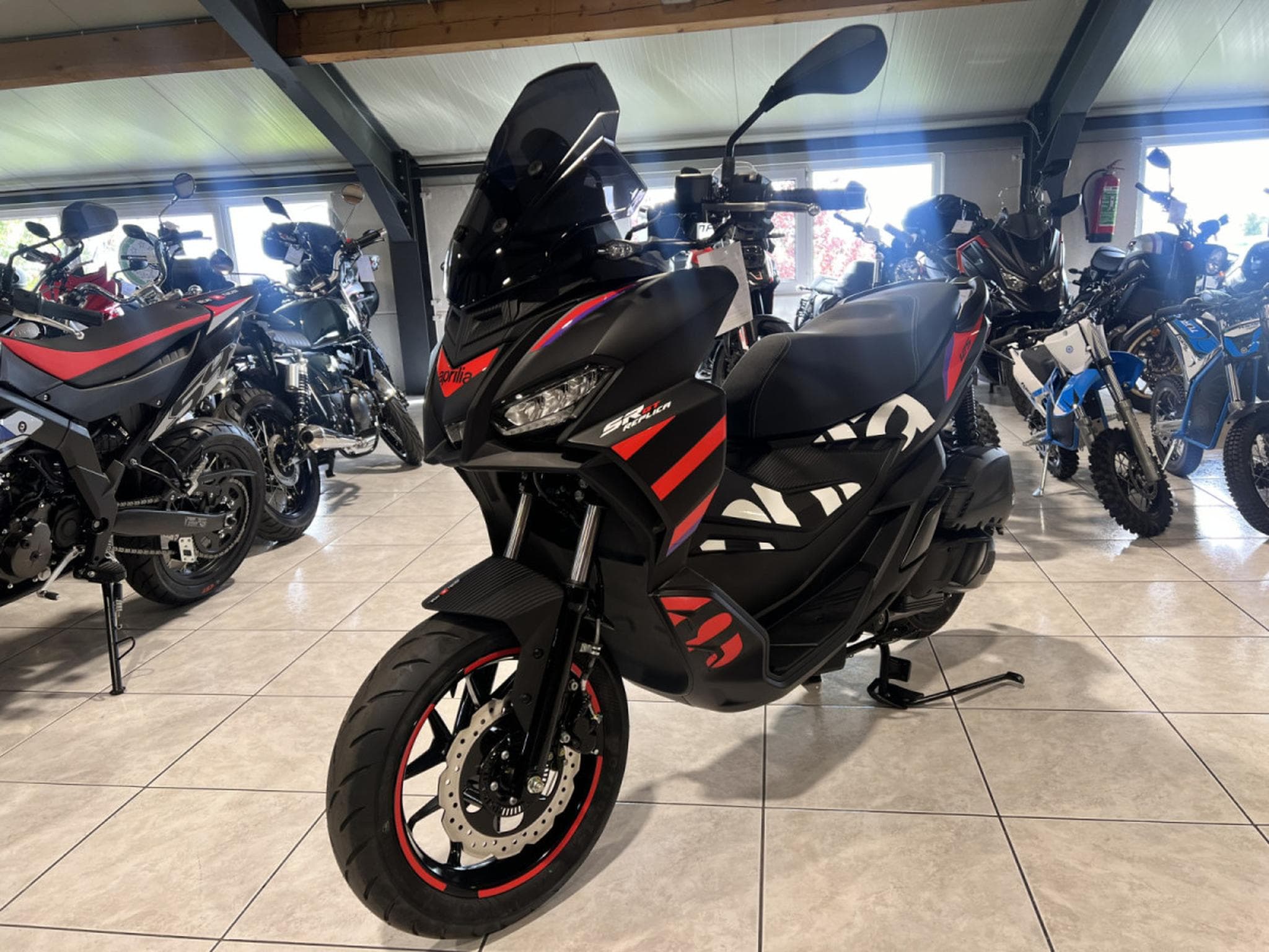 Aprilia SR GT Replica (2026) - Foto 2