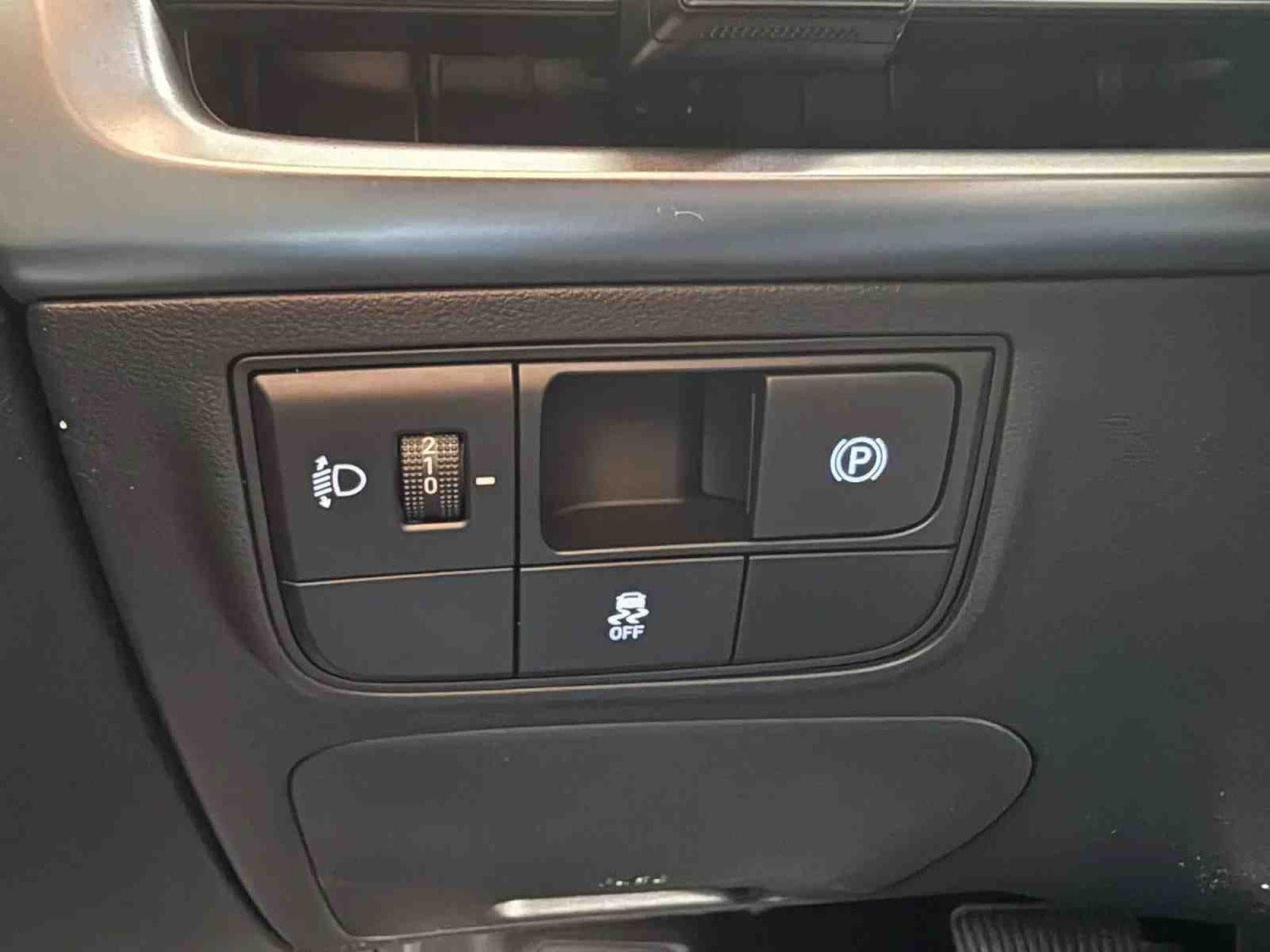 Hyundai Tucson 1.6 T-GDI 160  AT E-Motion (2025) - Photo 19