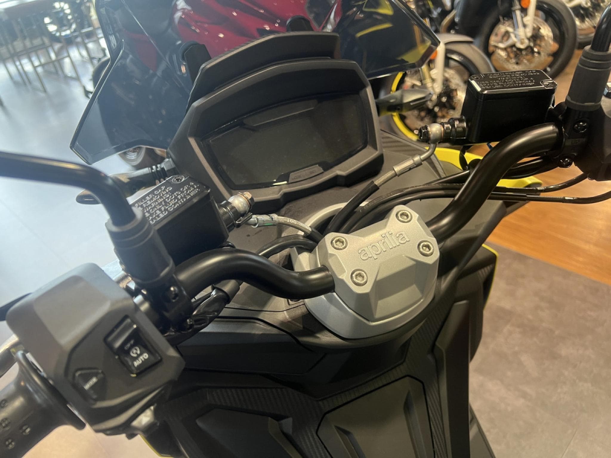 Aprilia SR GT SPORT ACID GREEN (2026) - Foto 5