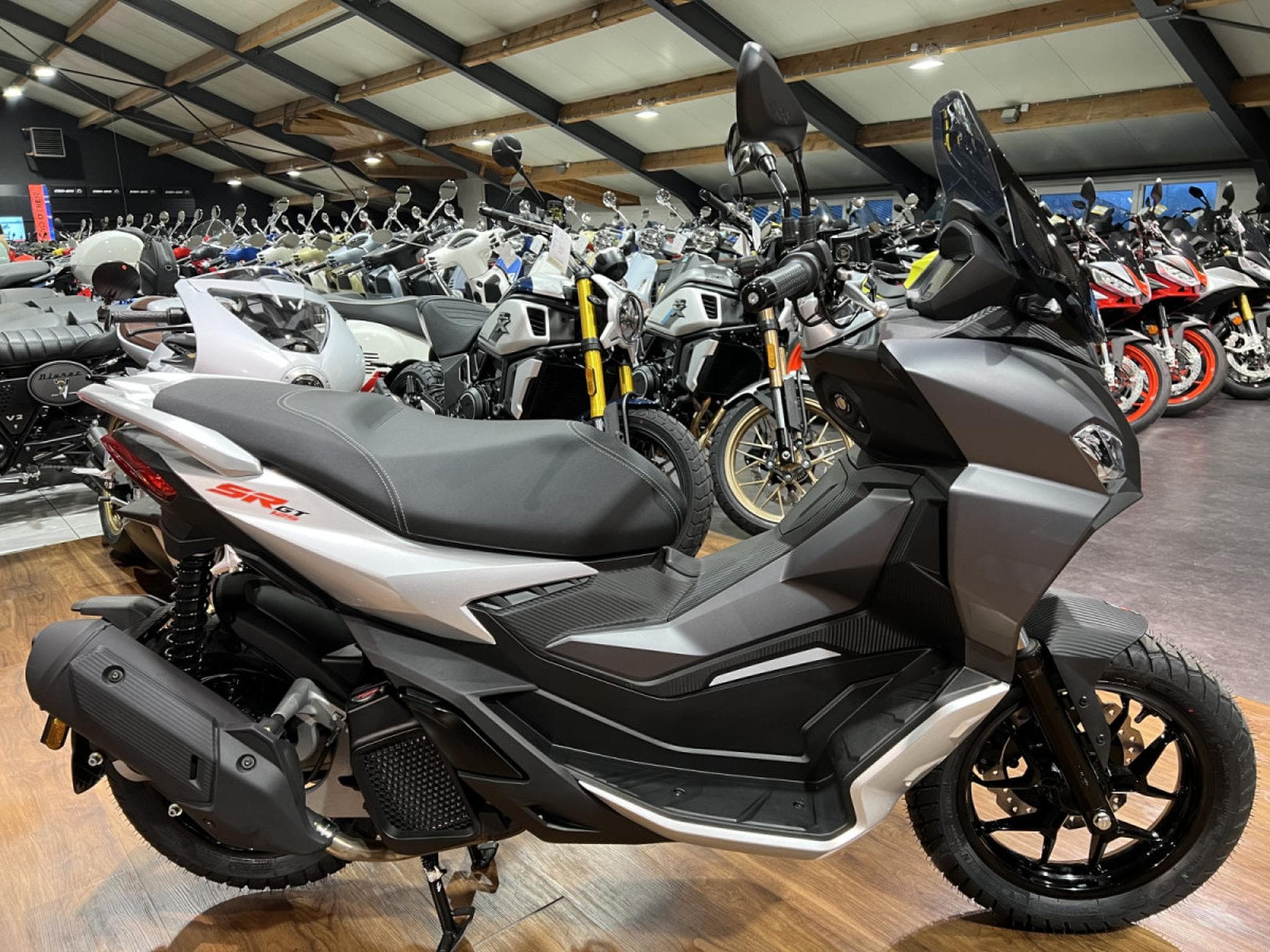 Aprilia SR GT (2026) - Photo 1