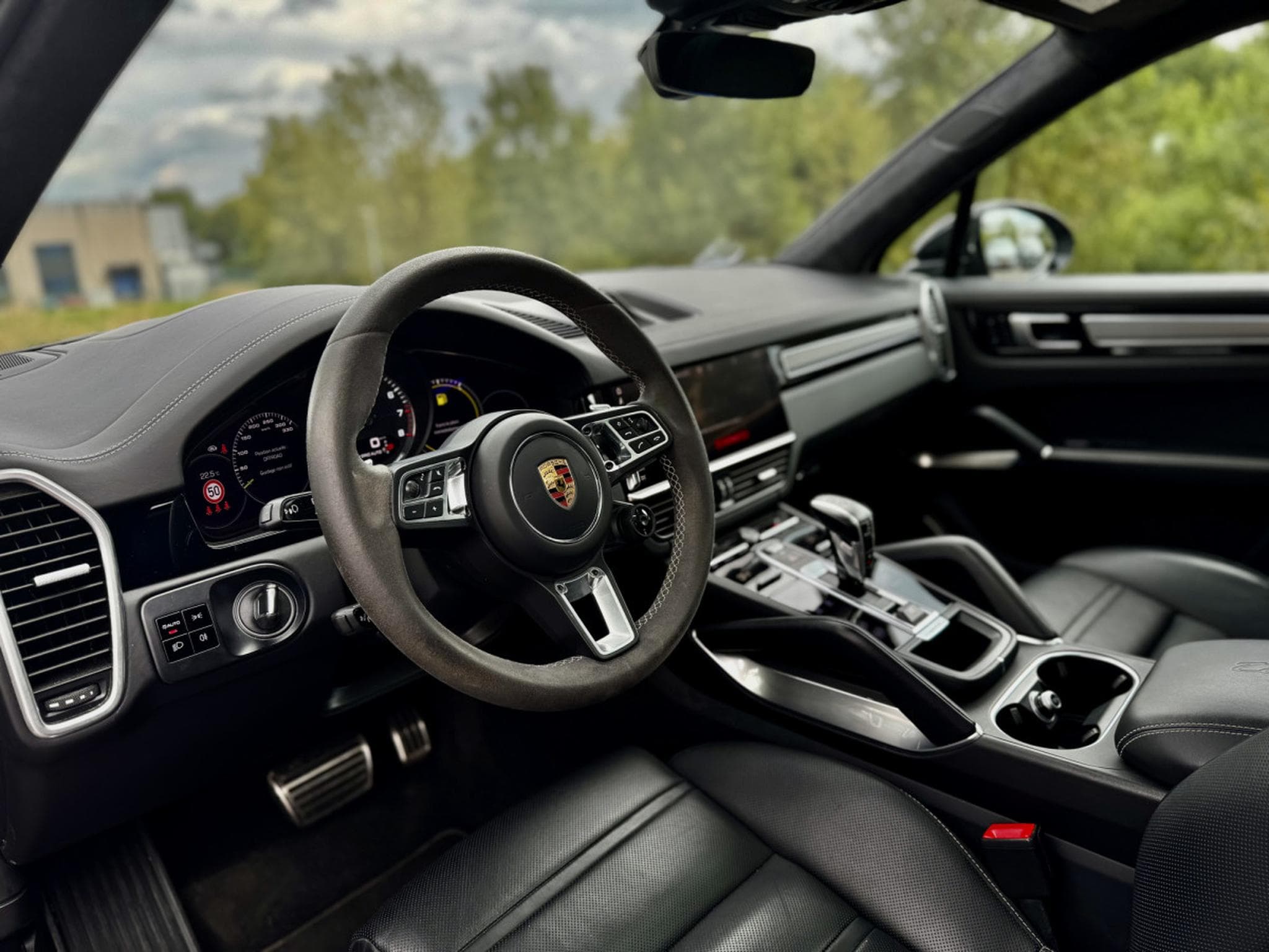 Porsche Cayenne Turbo S E-Hybrid (2021) - Photo 14