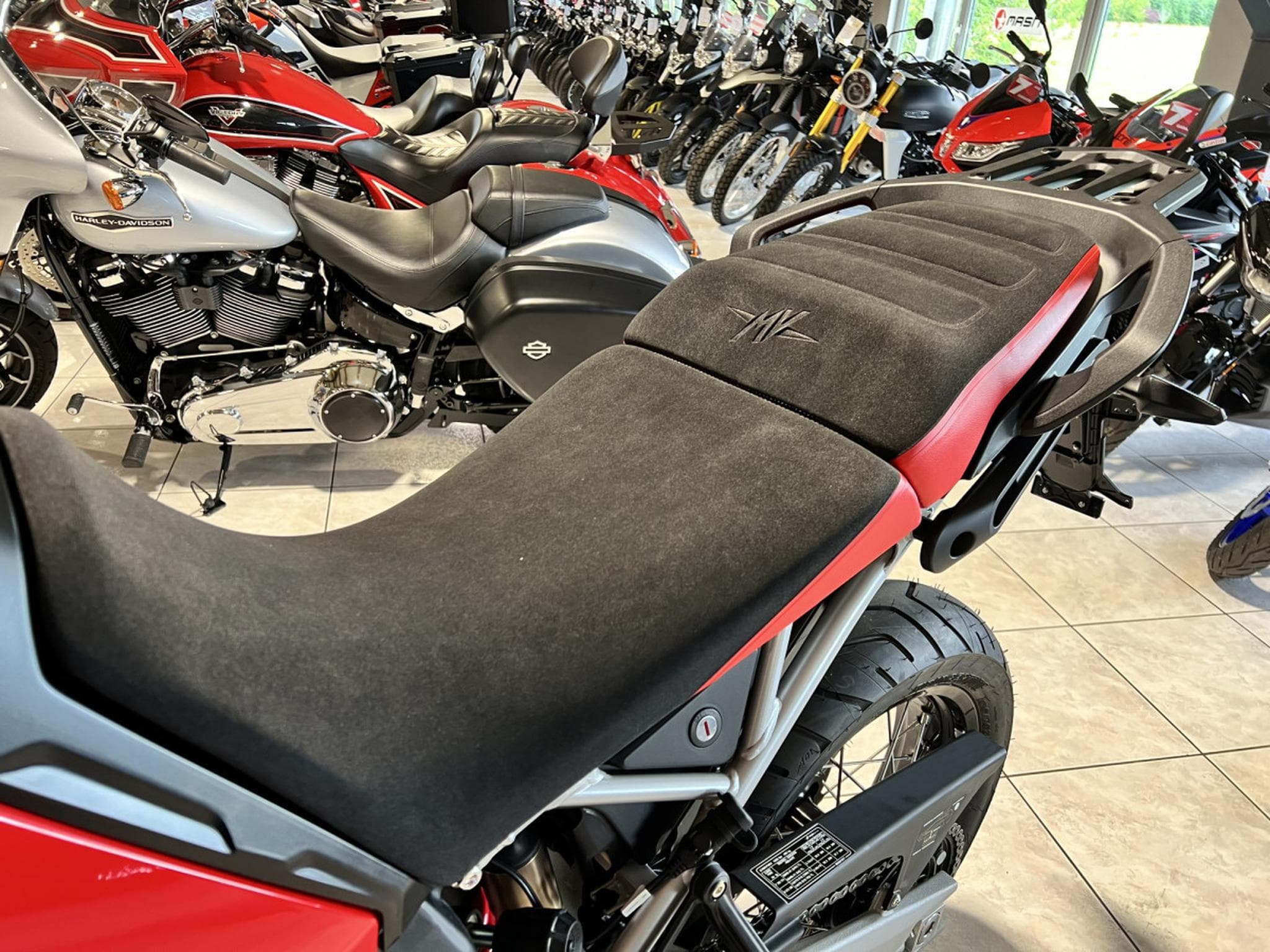 MV Agusta Enduro Veloce 950 (2026) - Photo 5