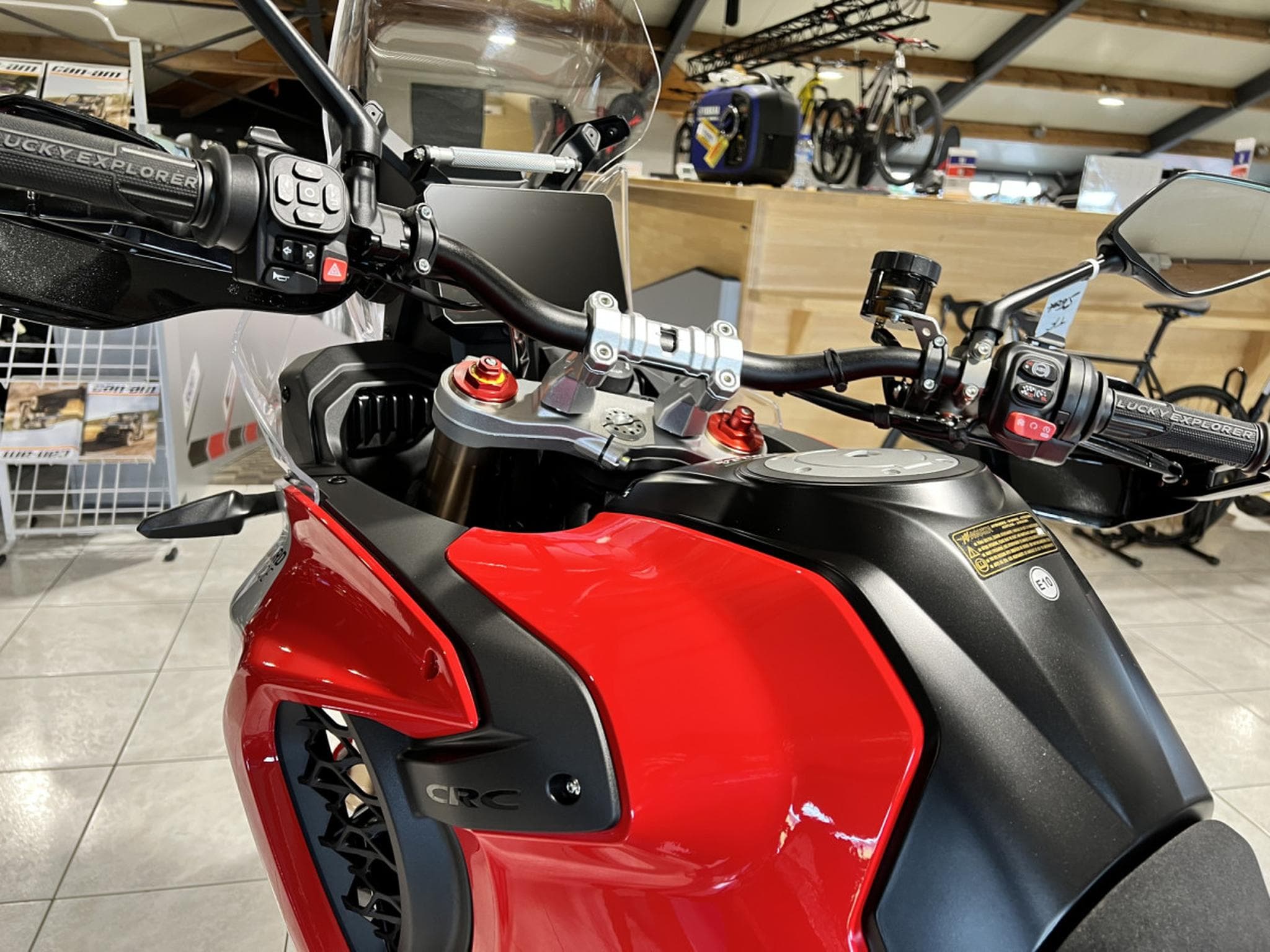 MV Agusta Enduro Veloce 950 (2026) - Photo 6