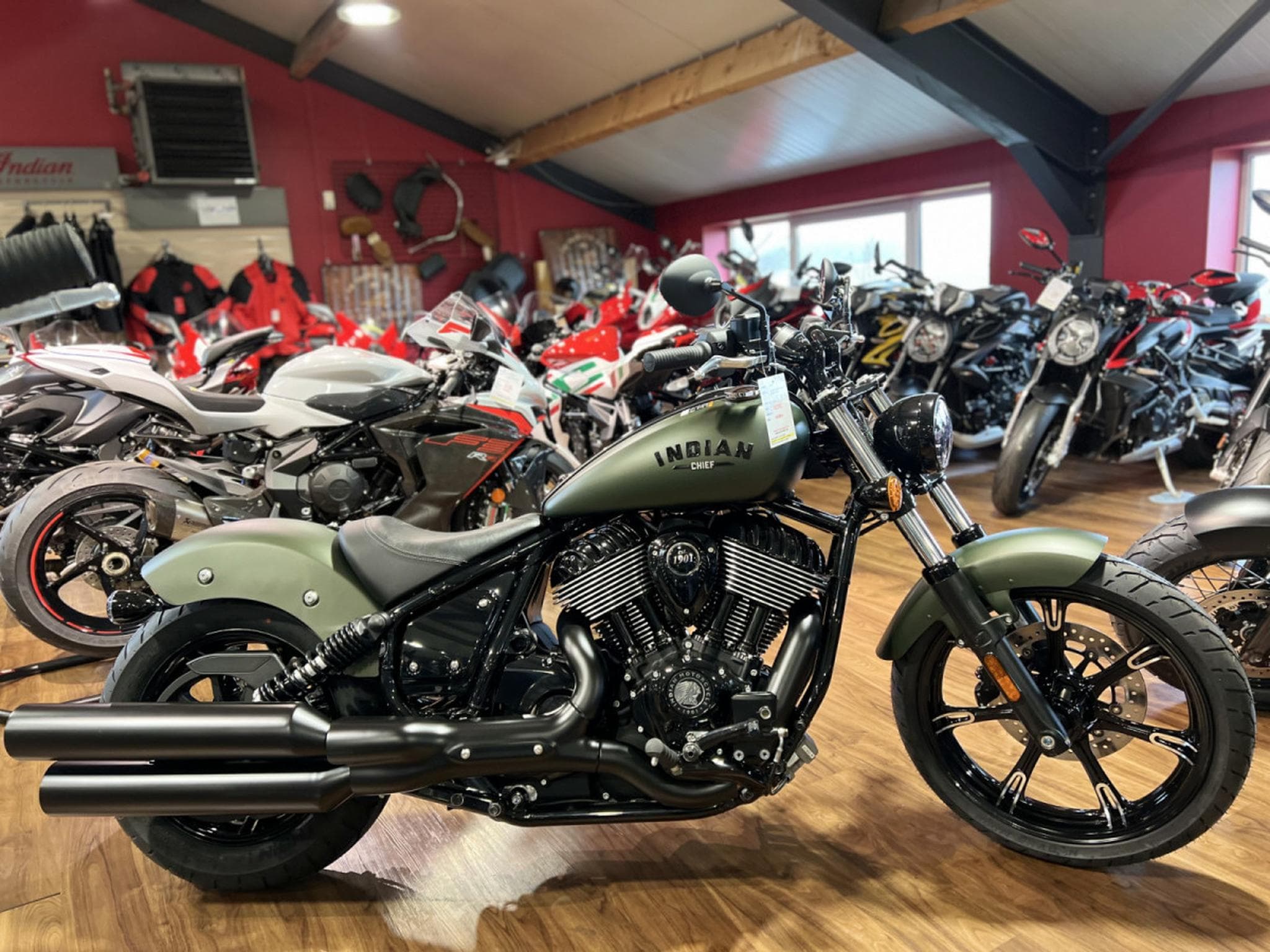 Indian Chief Sage Brush Smoke (2026) - Foto 1