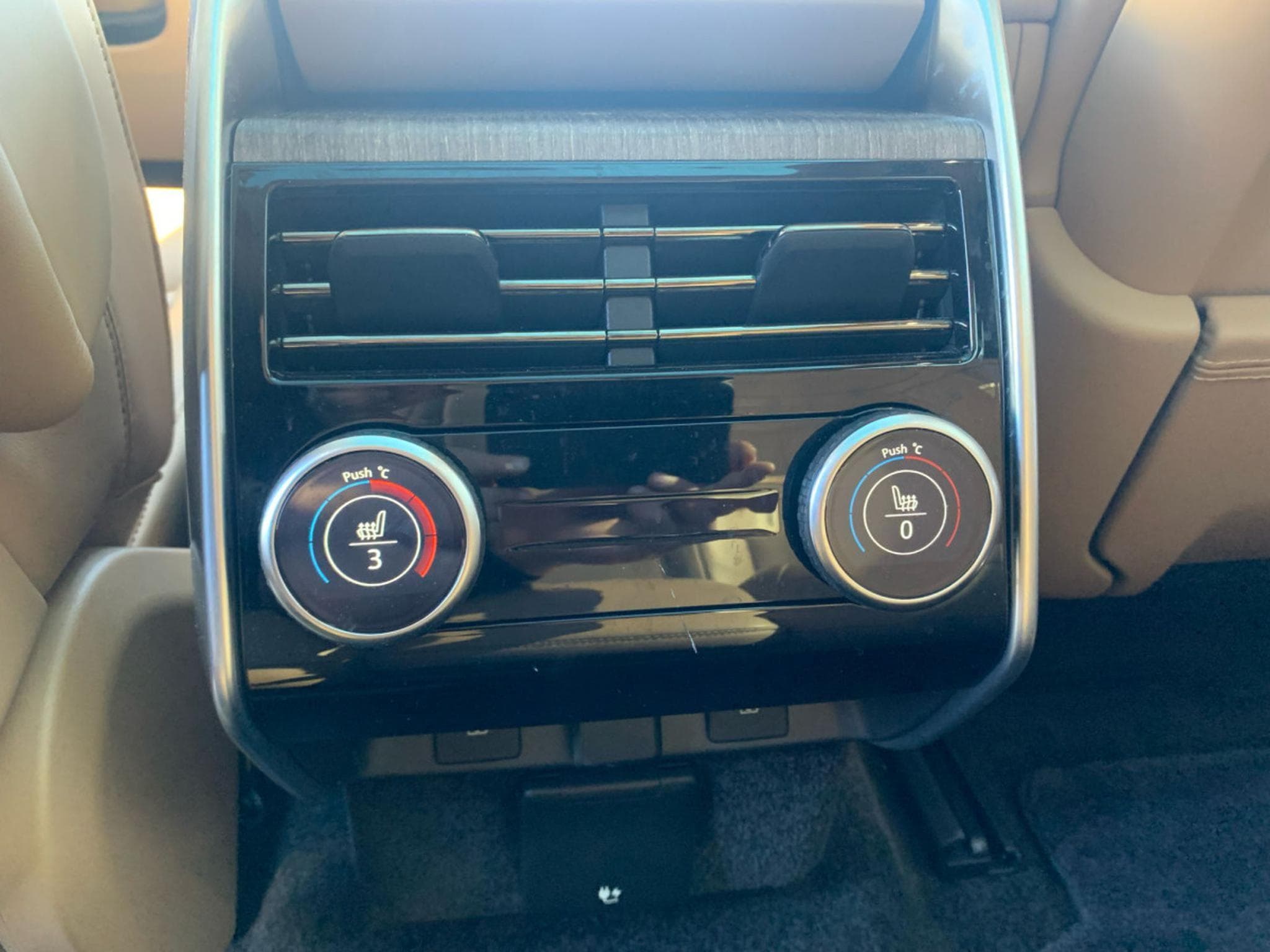 Land-Rover Range Rover SWB P530 HSE Mark I (2022) - Photo 12