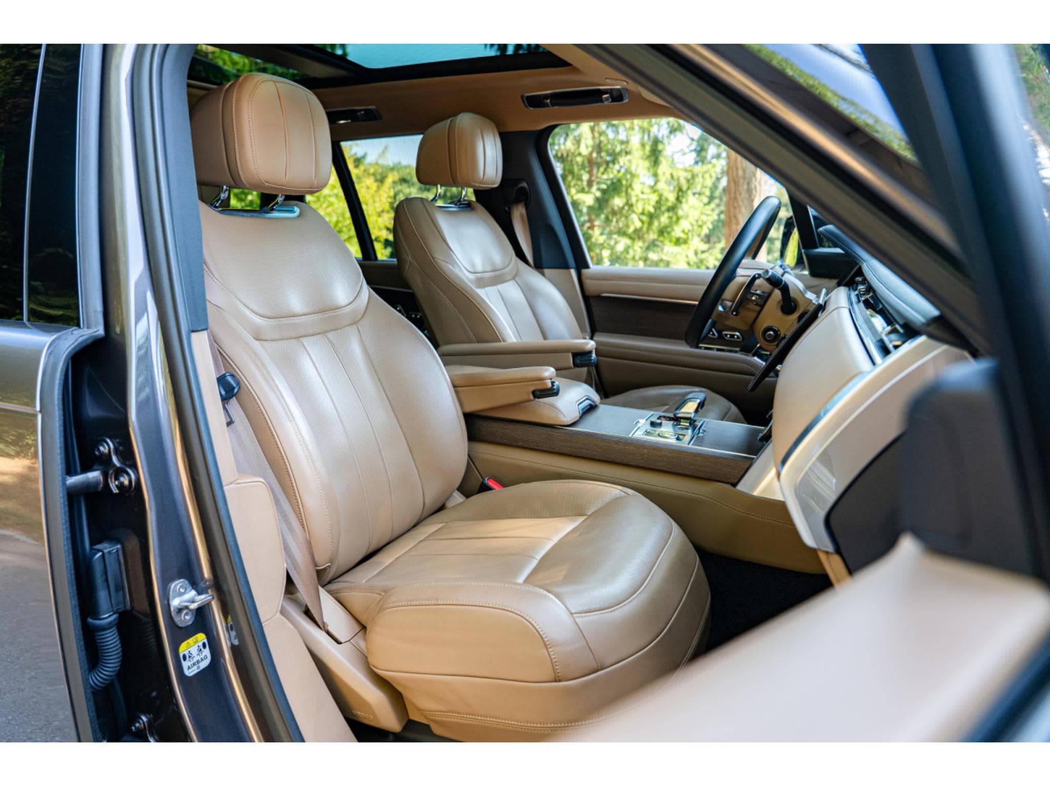Land-Rover Range Rover SWB P530 HSE Mark I (2022) - Photo 14