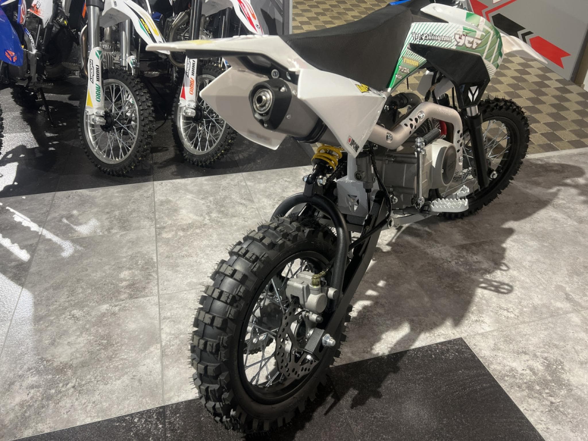 YCF Lite F (2024) - Foto 3