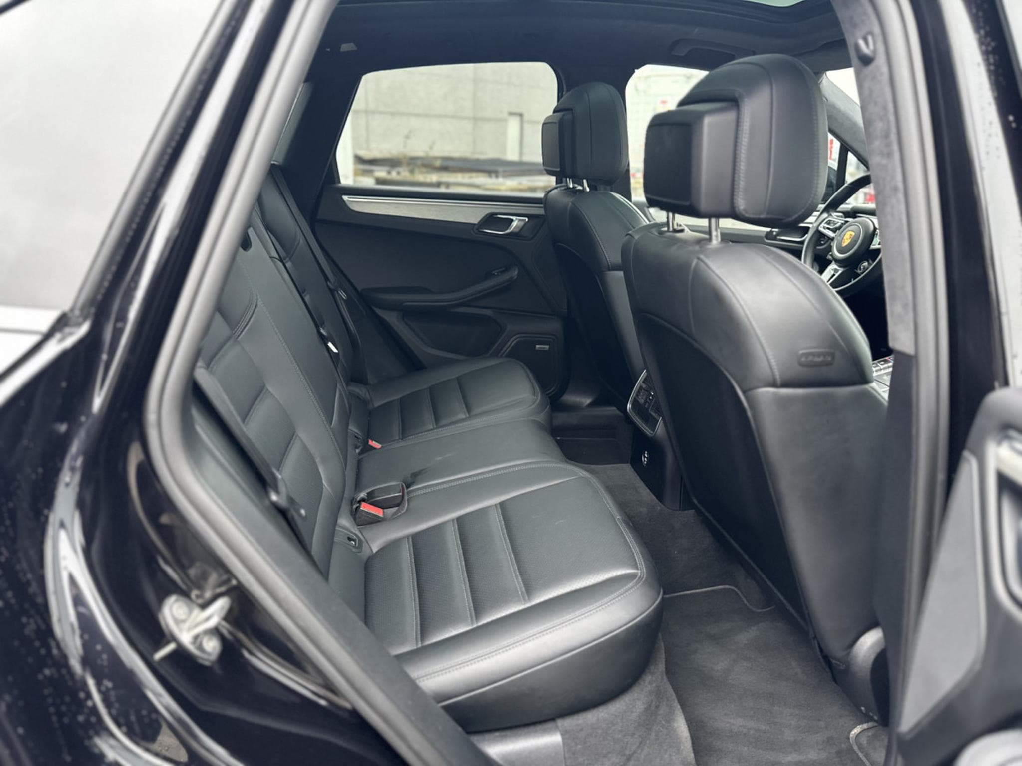 Porsche Macan Turbo (2021) - Photo 11