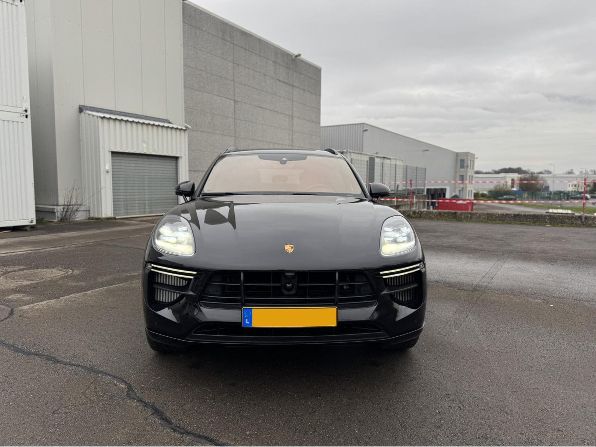 Porsche Macan Turbo (2021) - Photo 2