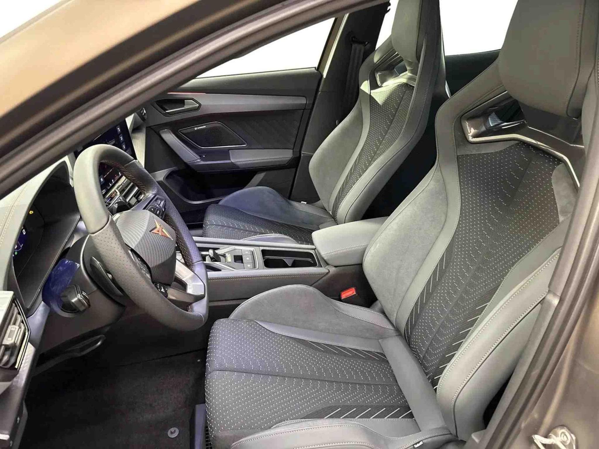 Cupra Formentor 2.0 TSi DSG 333 Extreme 4DRIVE (2026) - Foto 10