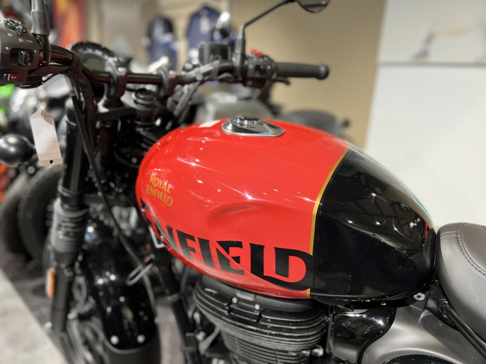 Royal Enfield Hunter 350 REBEL RED (2026) - Photo 4