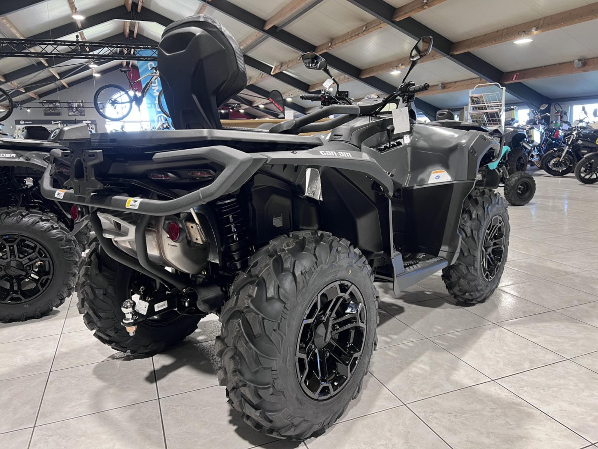 BRP Can-Am Outlander Max MY25 PRO XU HD8  ABS T3B 1000 cc (2026) - Foto 3