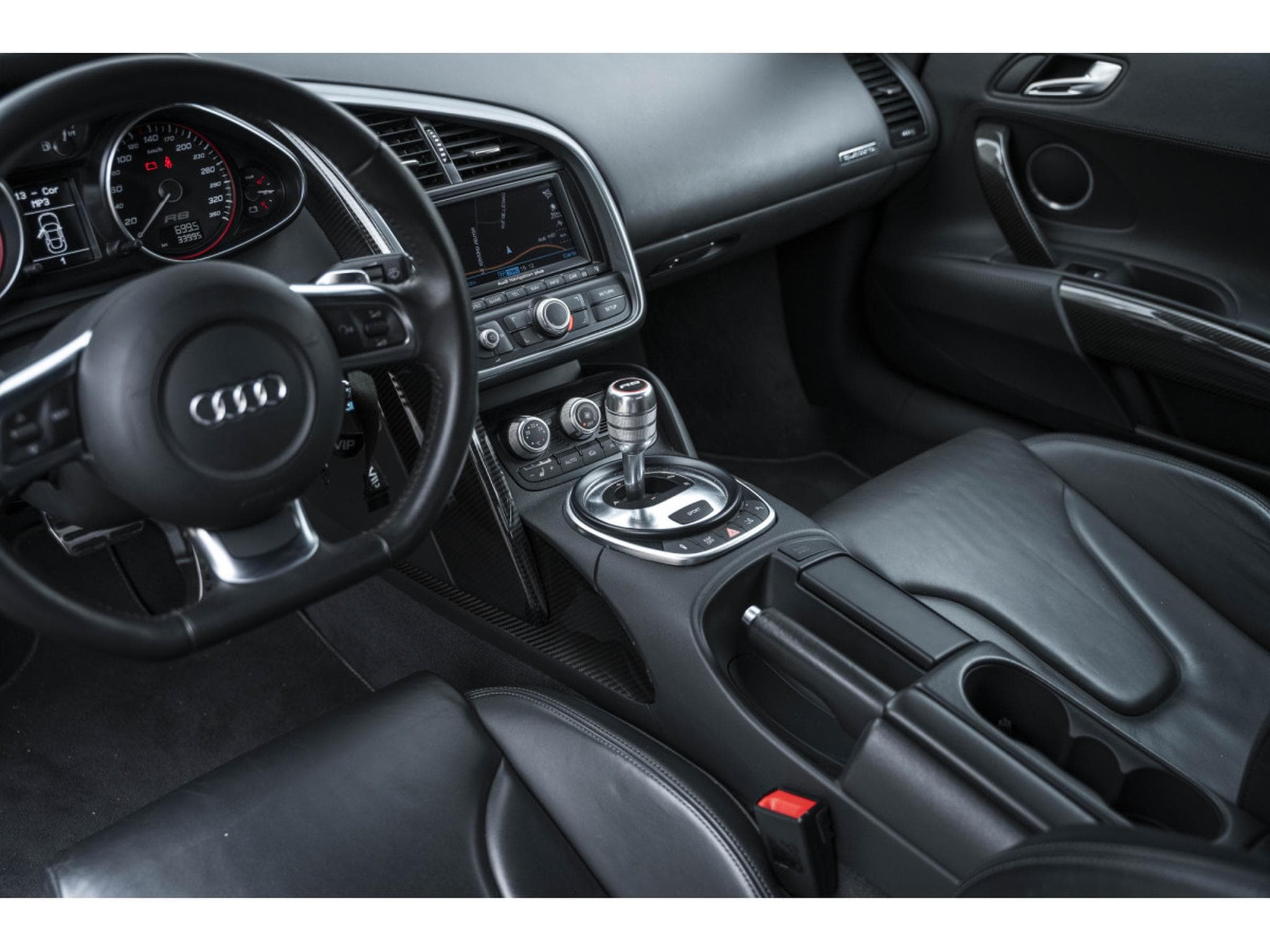 Audi R8 Coupe 5.2 FSI quattro (2011) - Photo 6