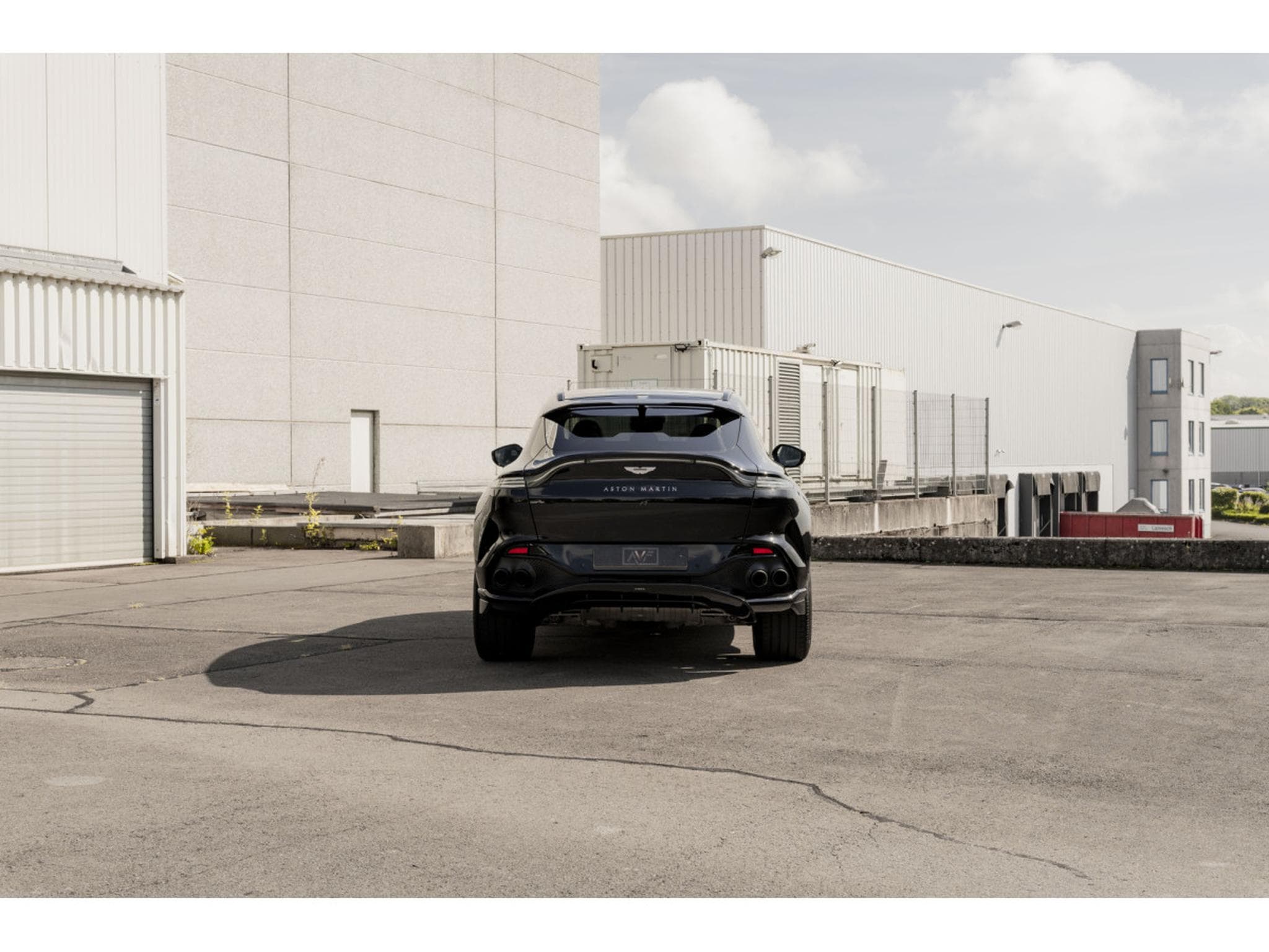 Aston-Martin DBX 707 - Carbone Extérieur & Intérieur - Jantes 23" Forgées (2022) - Photo 4