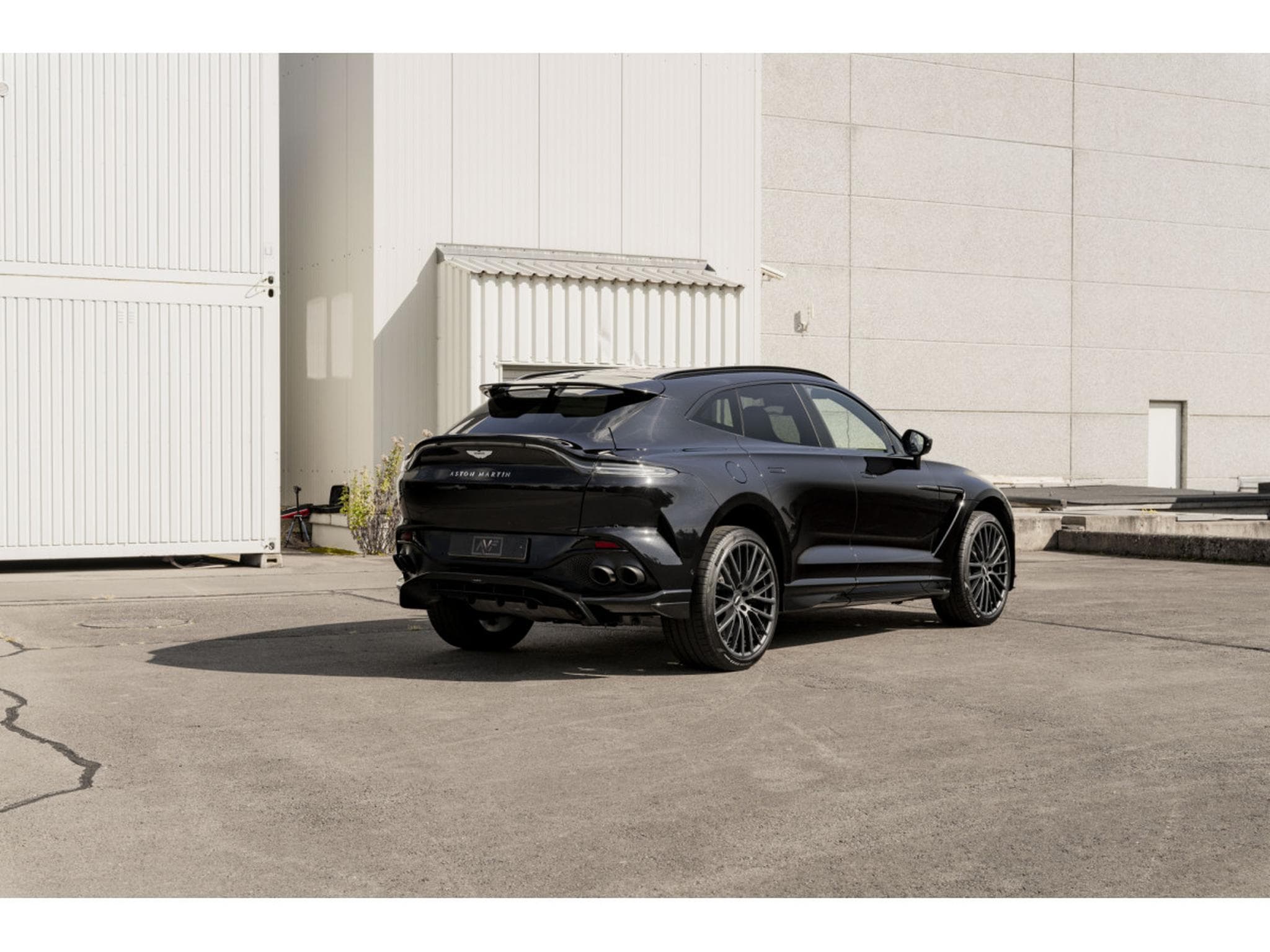 Aston-Martin DBX 707 - Carbone Extérieur & Intérieur - Jantes 23" Forgées (2022) - Photo 6