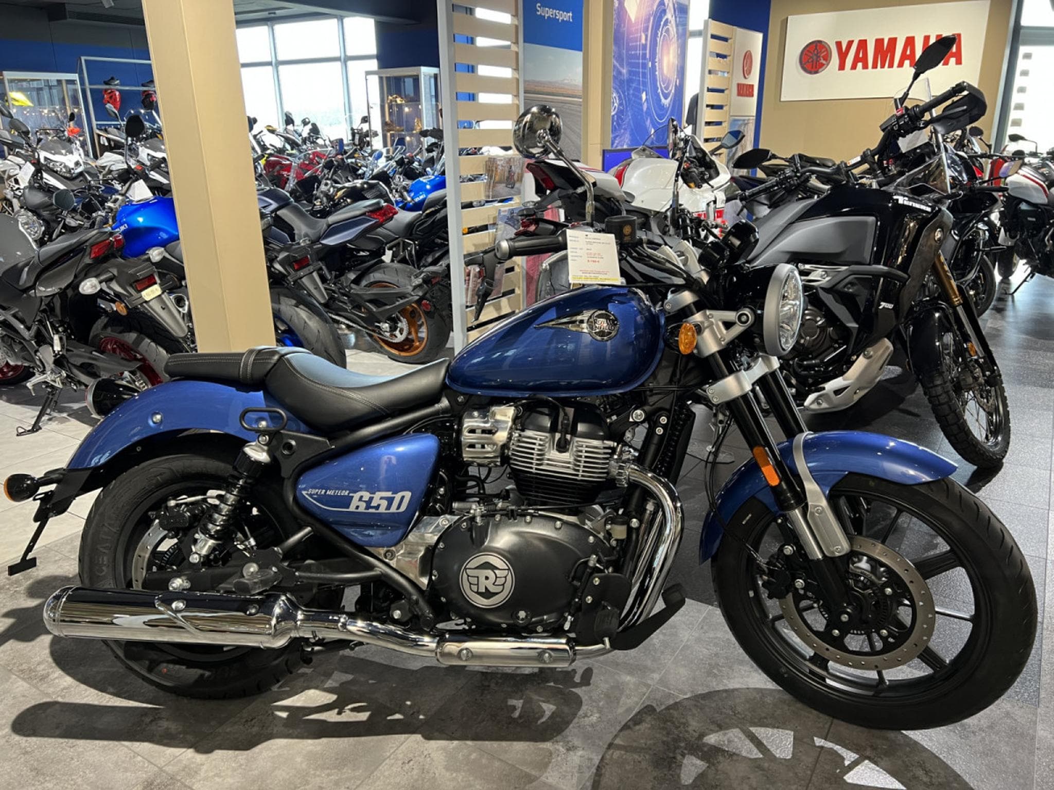 Royal Enfield Meteor bleu Astral (2024) - Photo 1