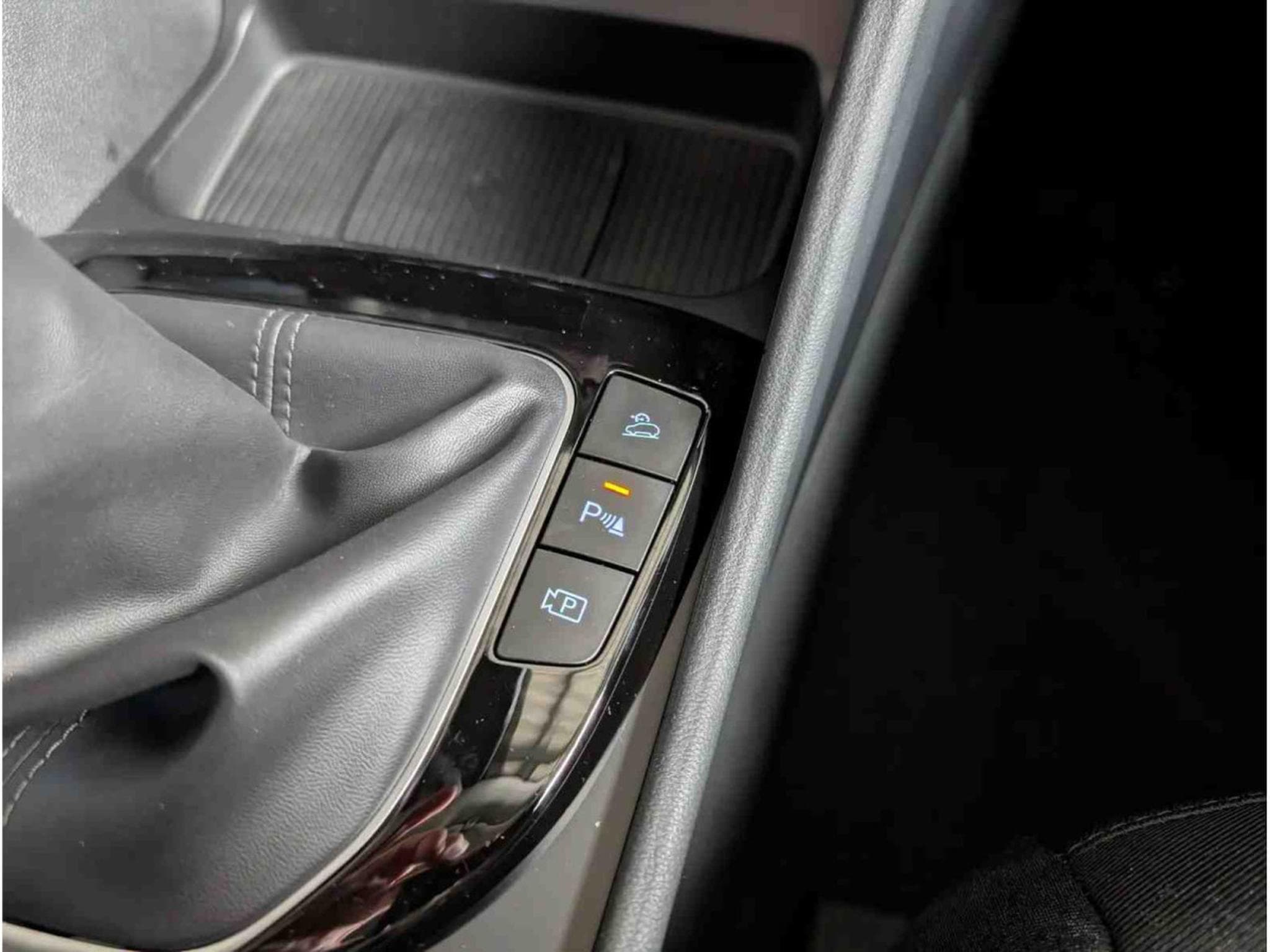 Hyundai Tucson 1.6 T-GDI AUTO 160 E-Motion (2025) - Photo 16