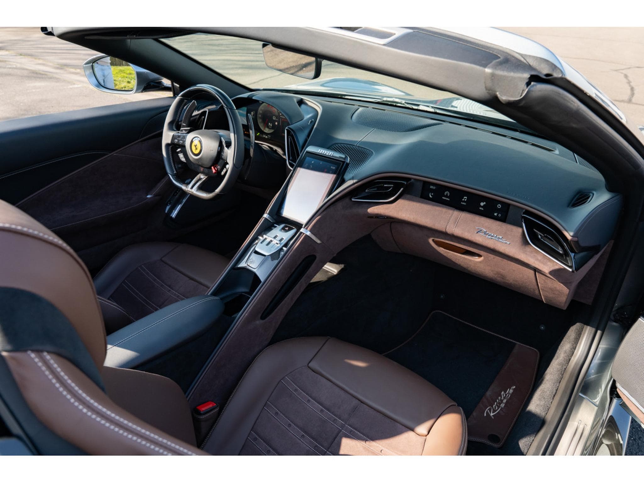 Ferrari Roma Spider (2025) - Foto 14