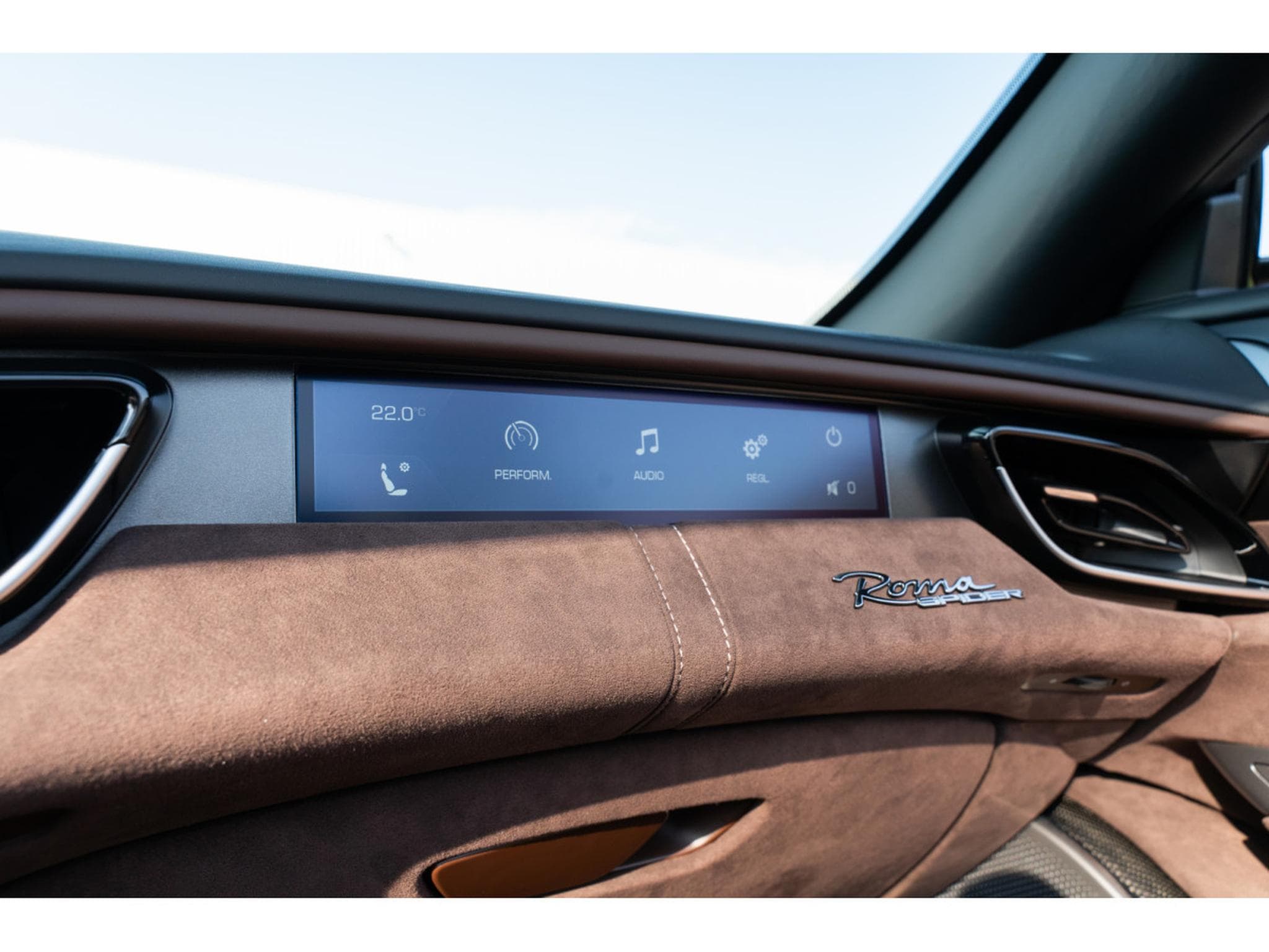 Ferrari Roma Spider (2025) - Foto 15