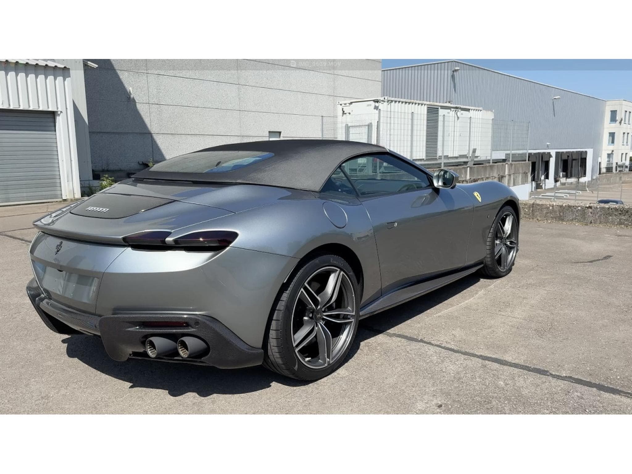 Ferrari Roma Spider (2025) - Photo 2