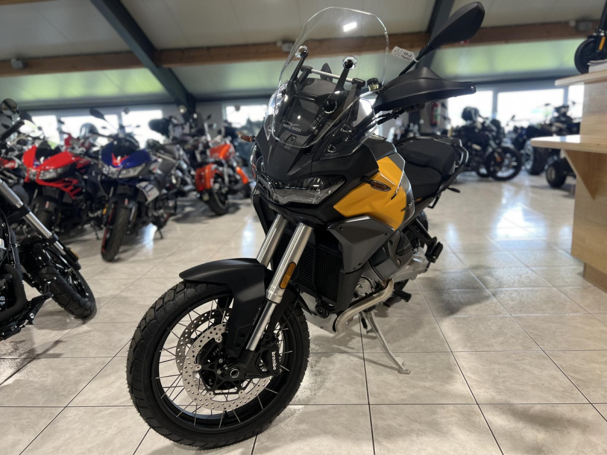 Moto Guzzi Stelvio 1000 (2026) - Photo 2