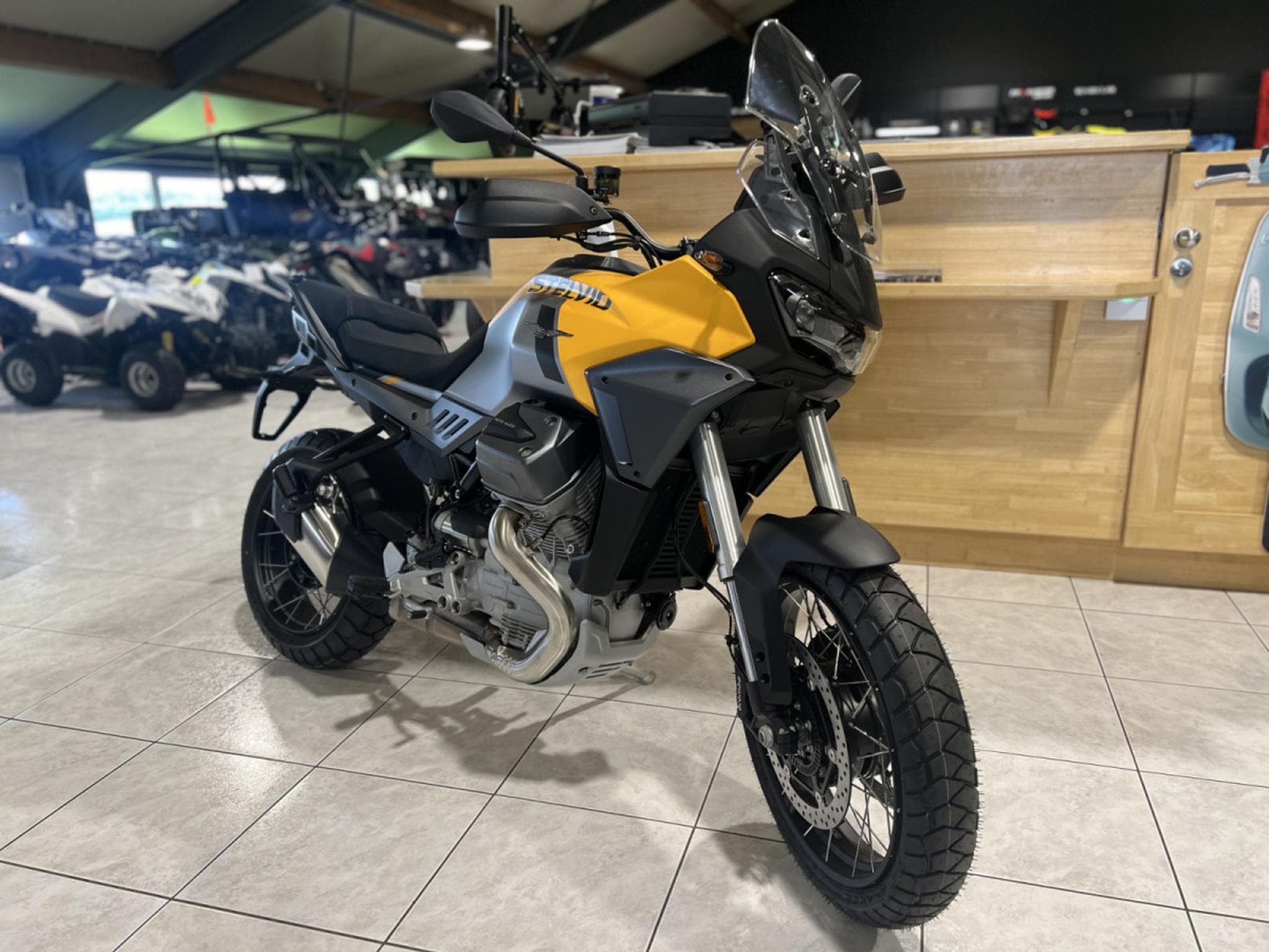 Moto Guzzi Stelvio 1000 (2026) - Photo 7