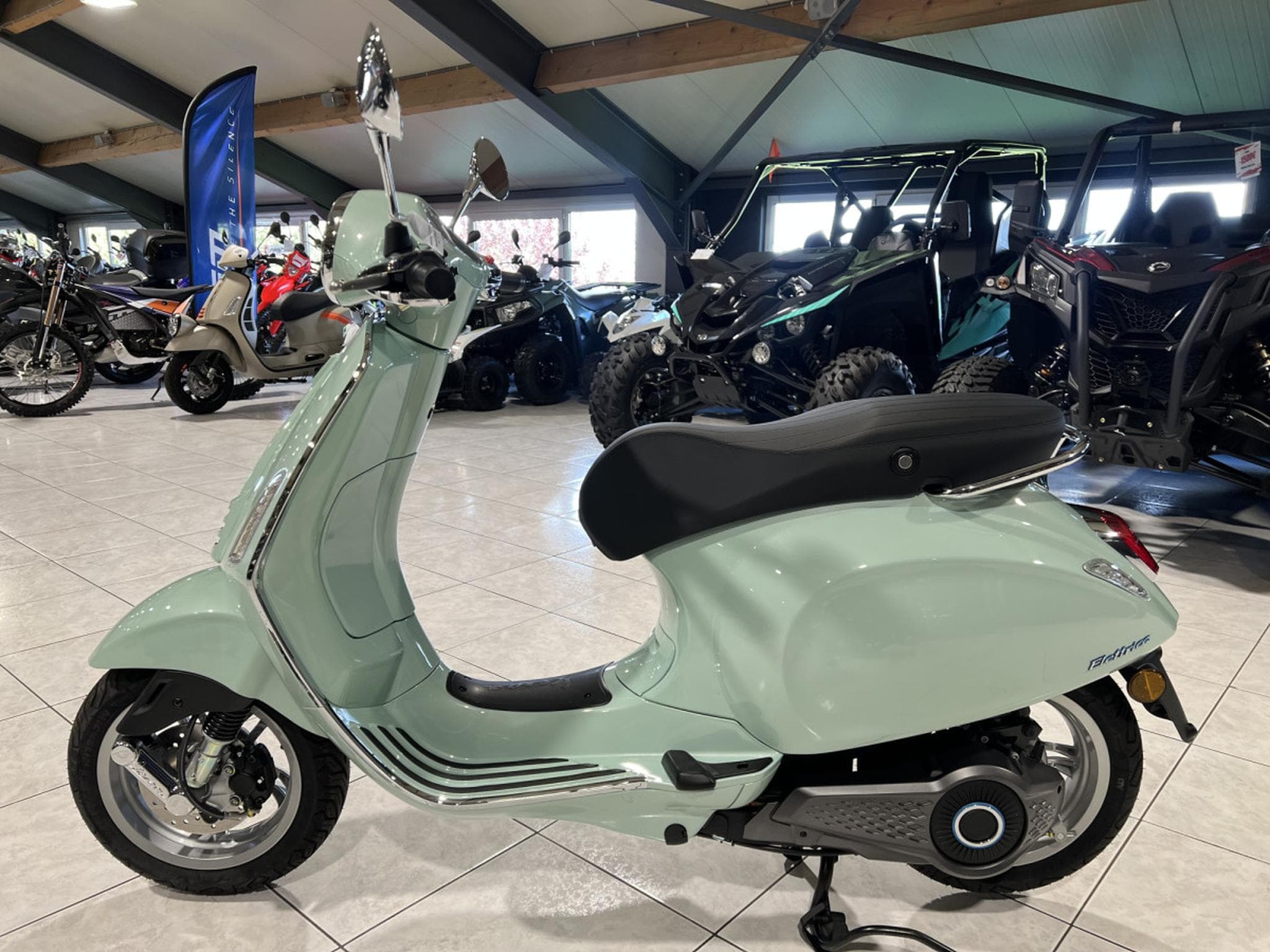 Vespa Elettrica 45 Km/h (2024) - Foto 4