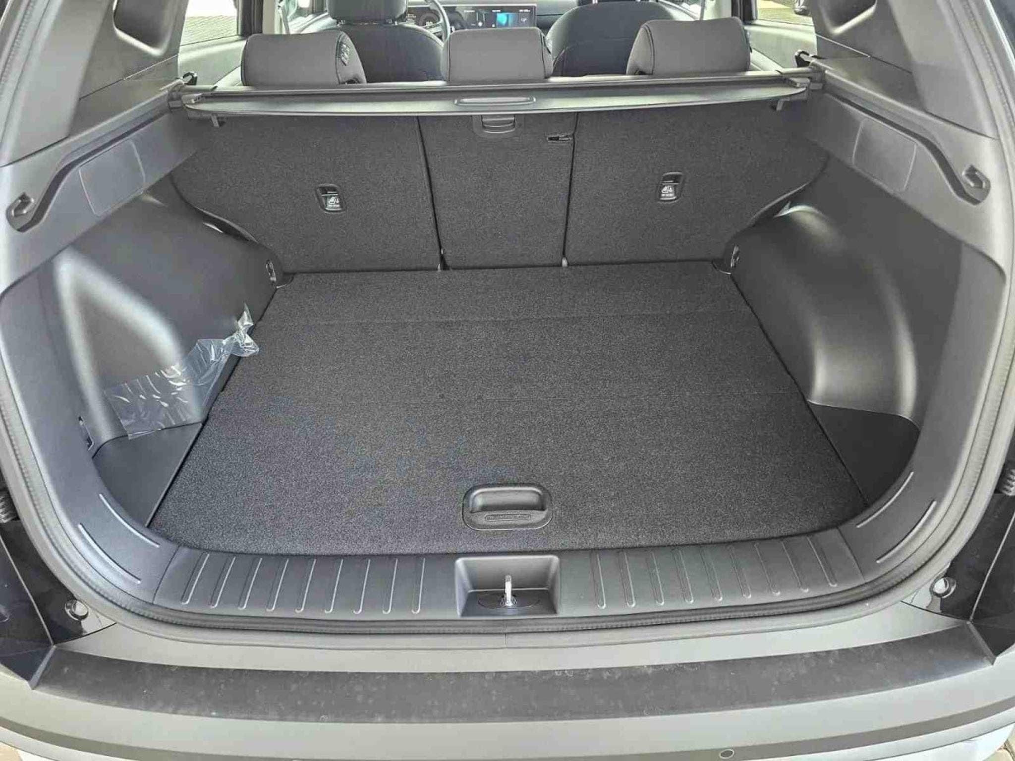 Hyundai Tucson 1.6 T-GDI HEV 215 AT E-Motion (2025) - Photo 9