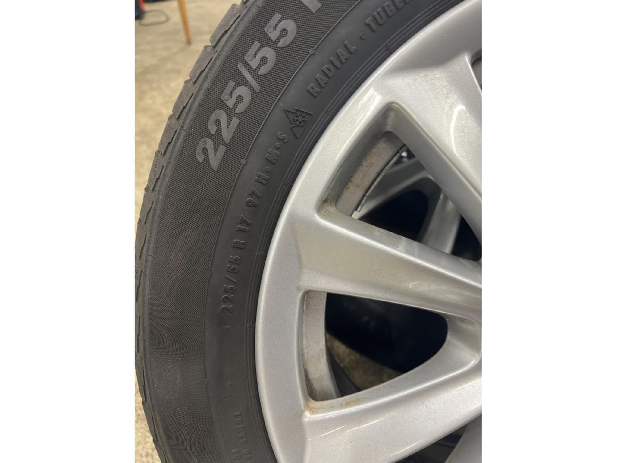 Jantes alu + Pneus h – 17" - Photo 5