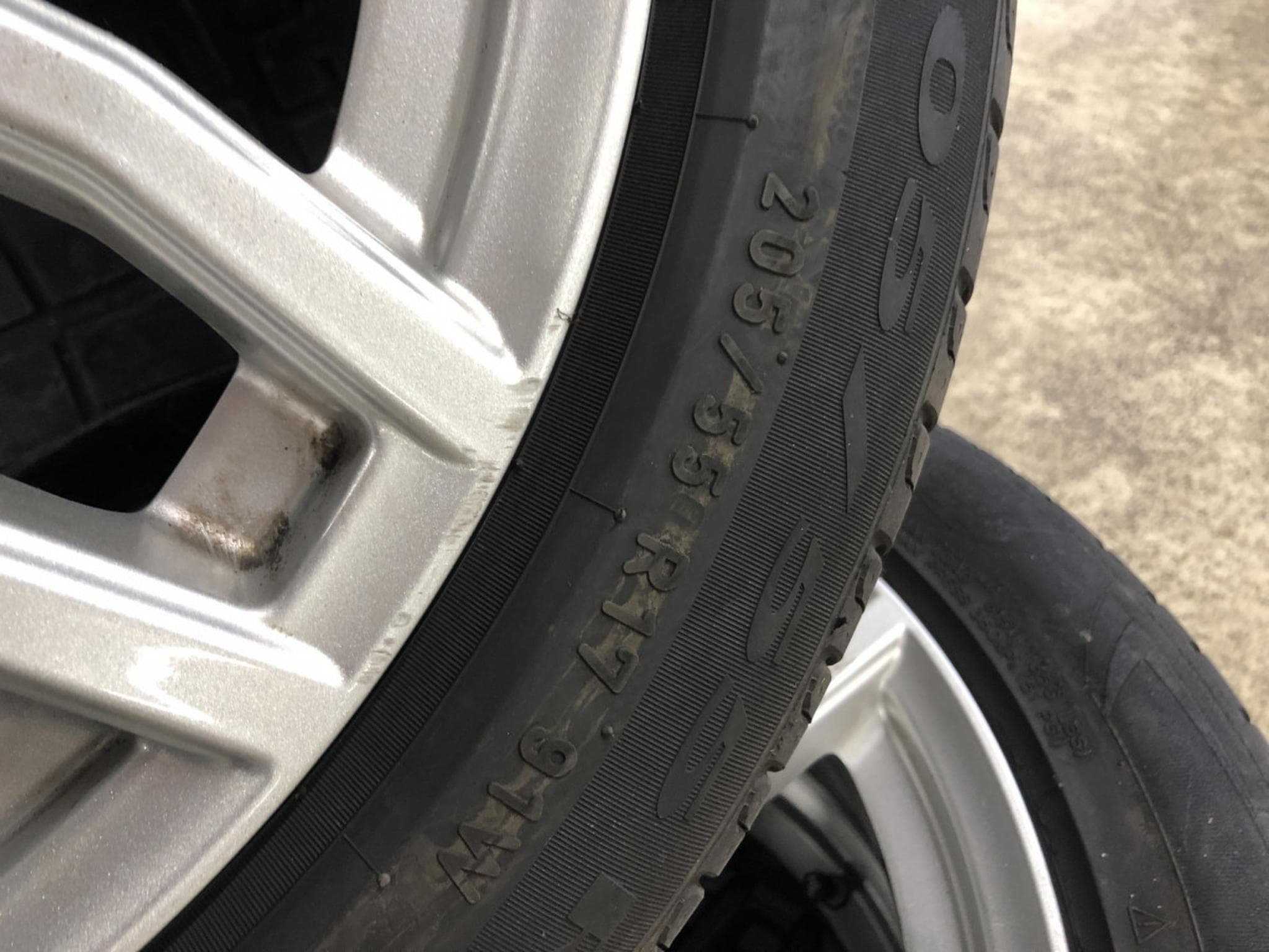 Jantes alu + Pneus é – 17" - Photo 6