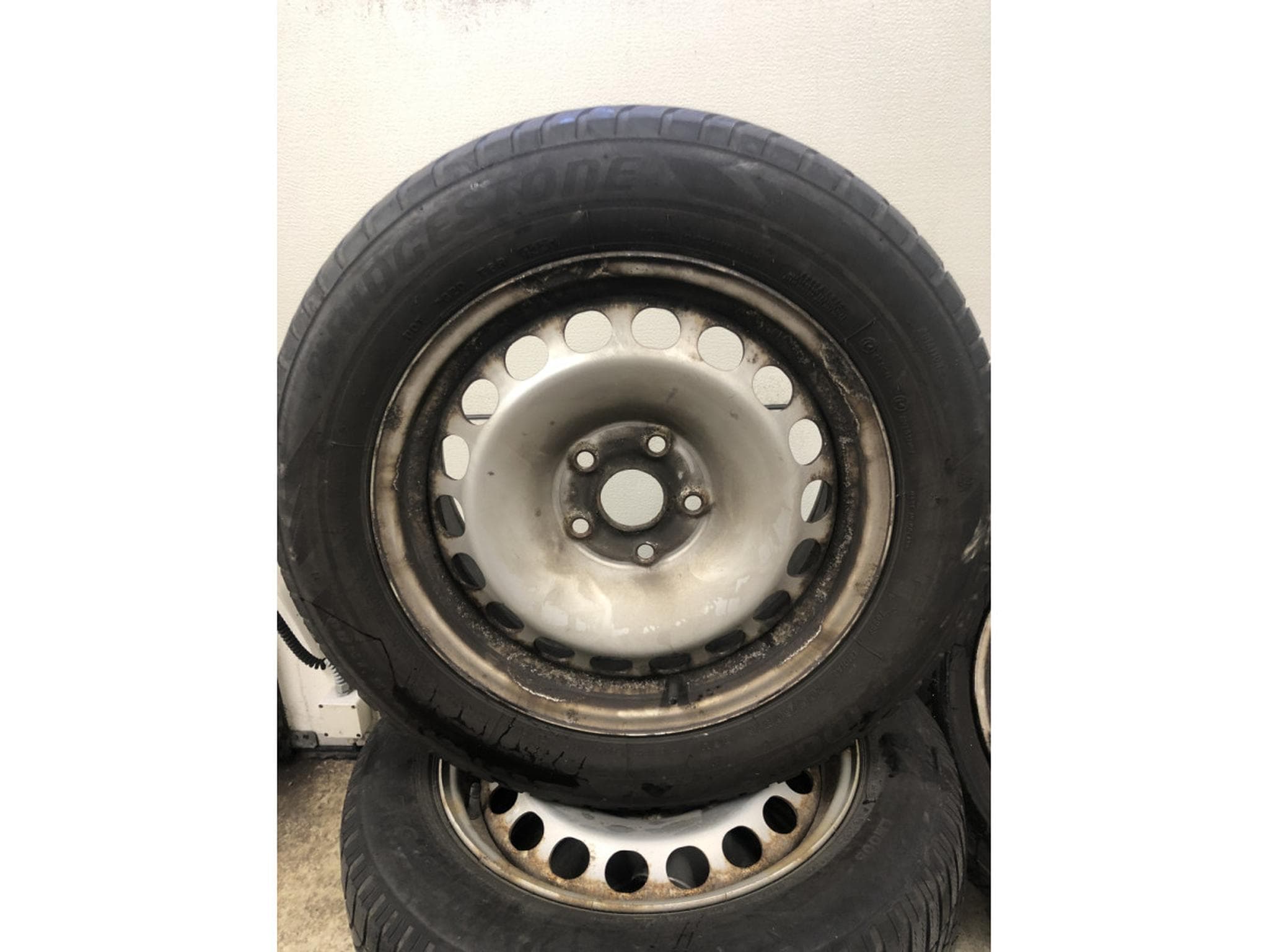 Jantes acier + Pneus – 16" - Photo 2