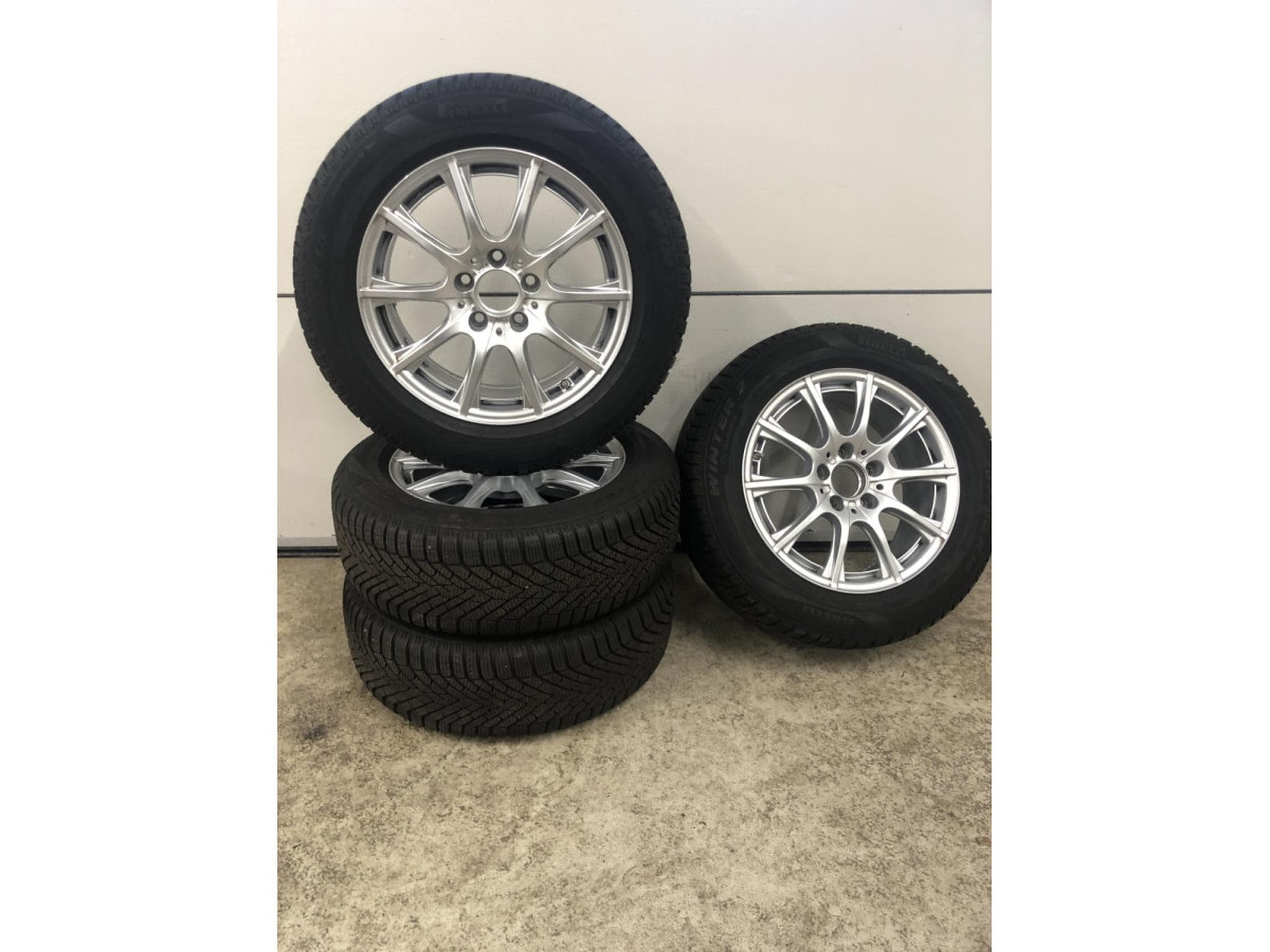 Jantes alu + Pneus h – 16" - Photo 1