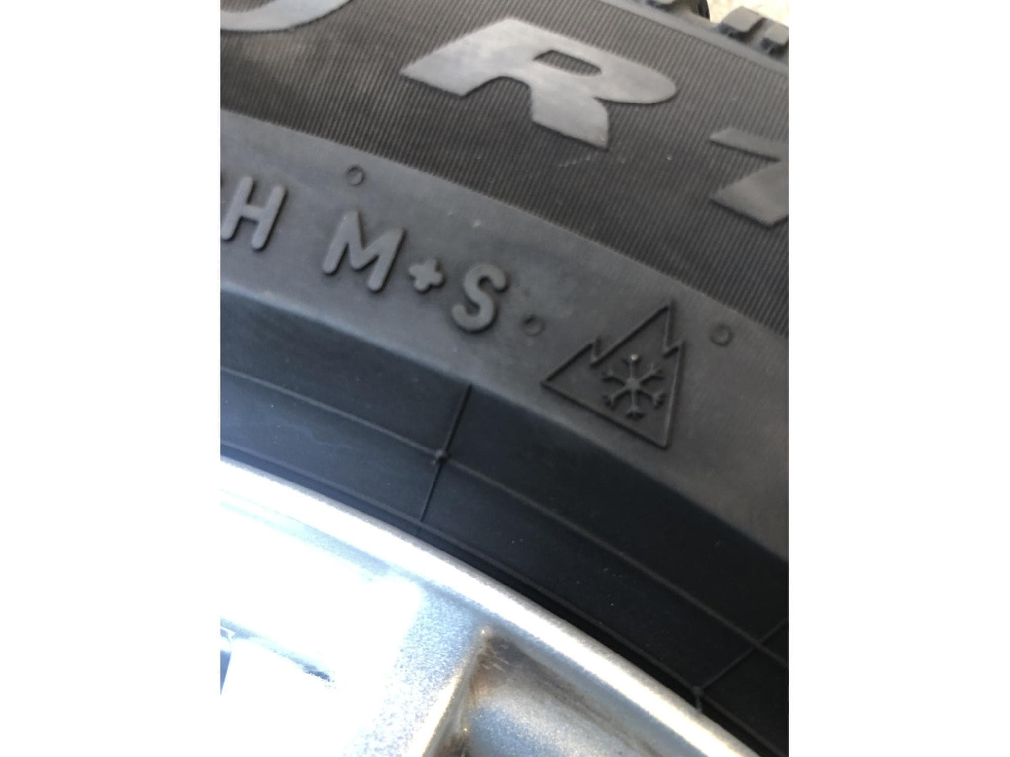 Jantes alu + Pneus h – 16" - Photo 5