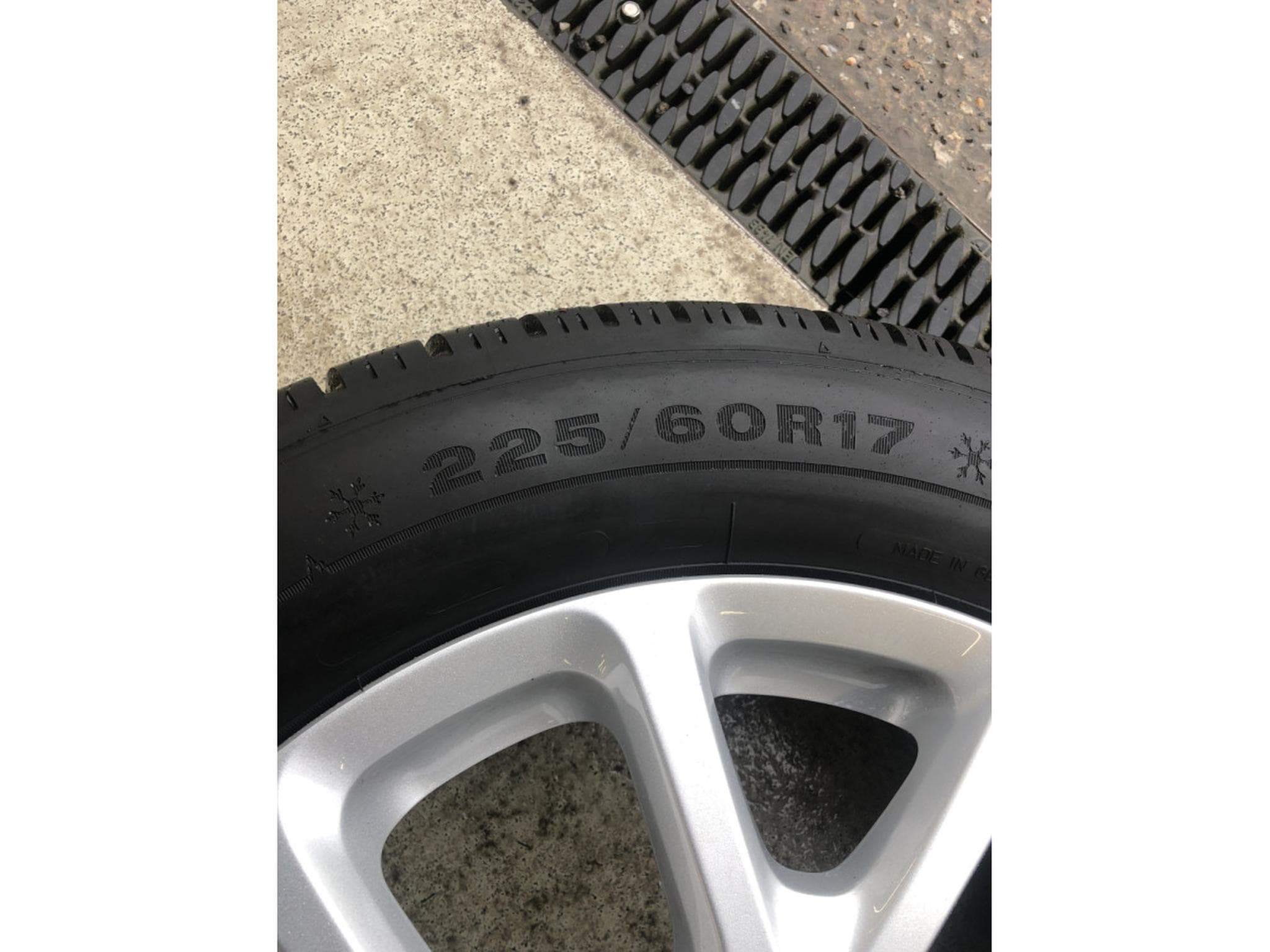 Jantes alu + Pneus h – 17" - Photo 5