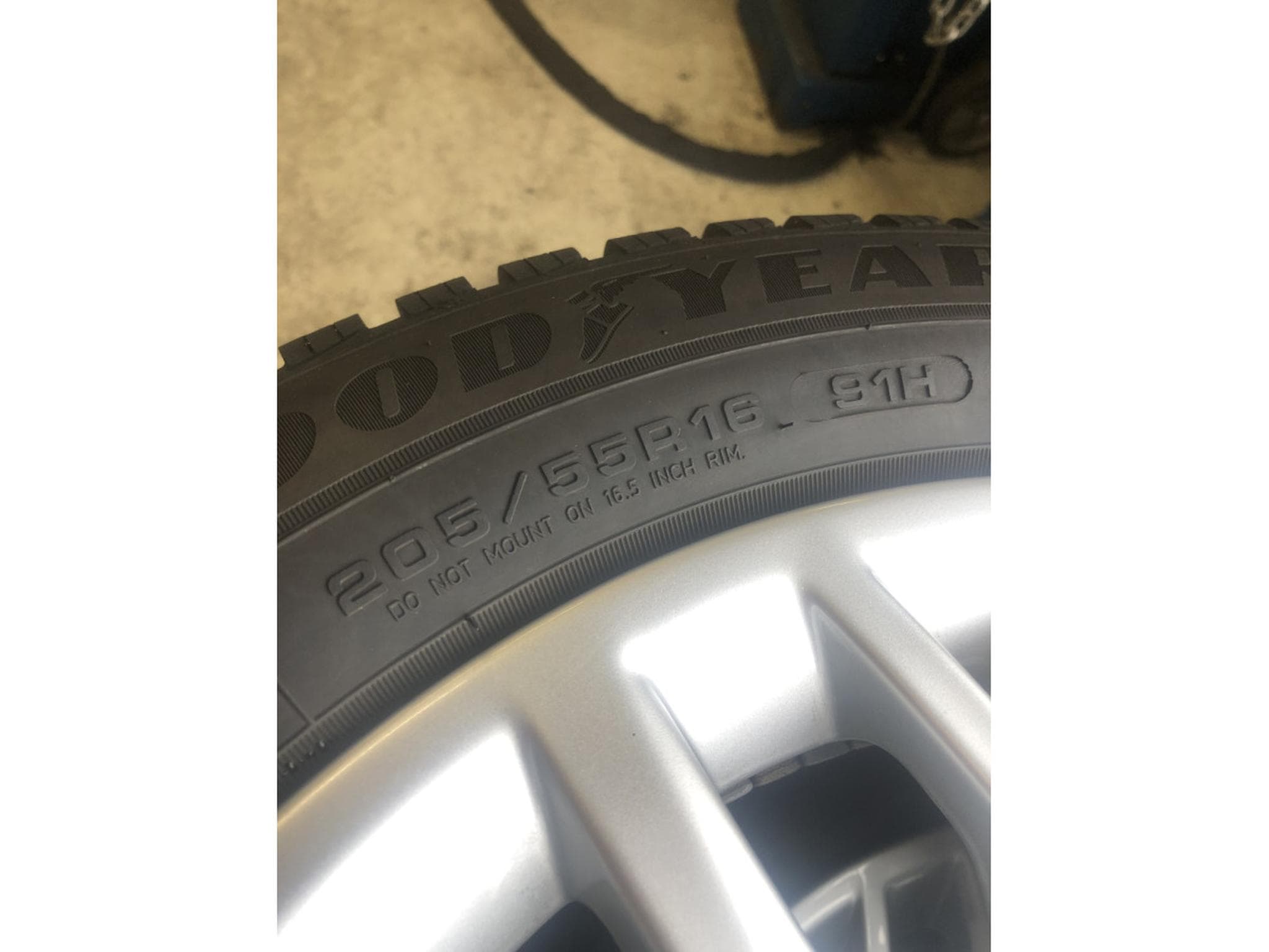 Jantes alu + Pneus h – 16" - Photo 4