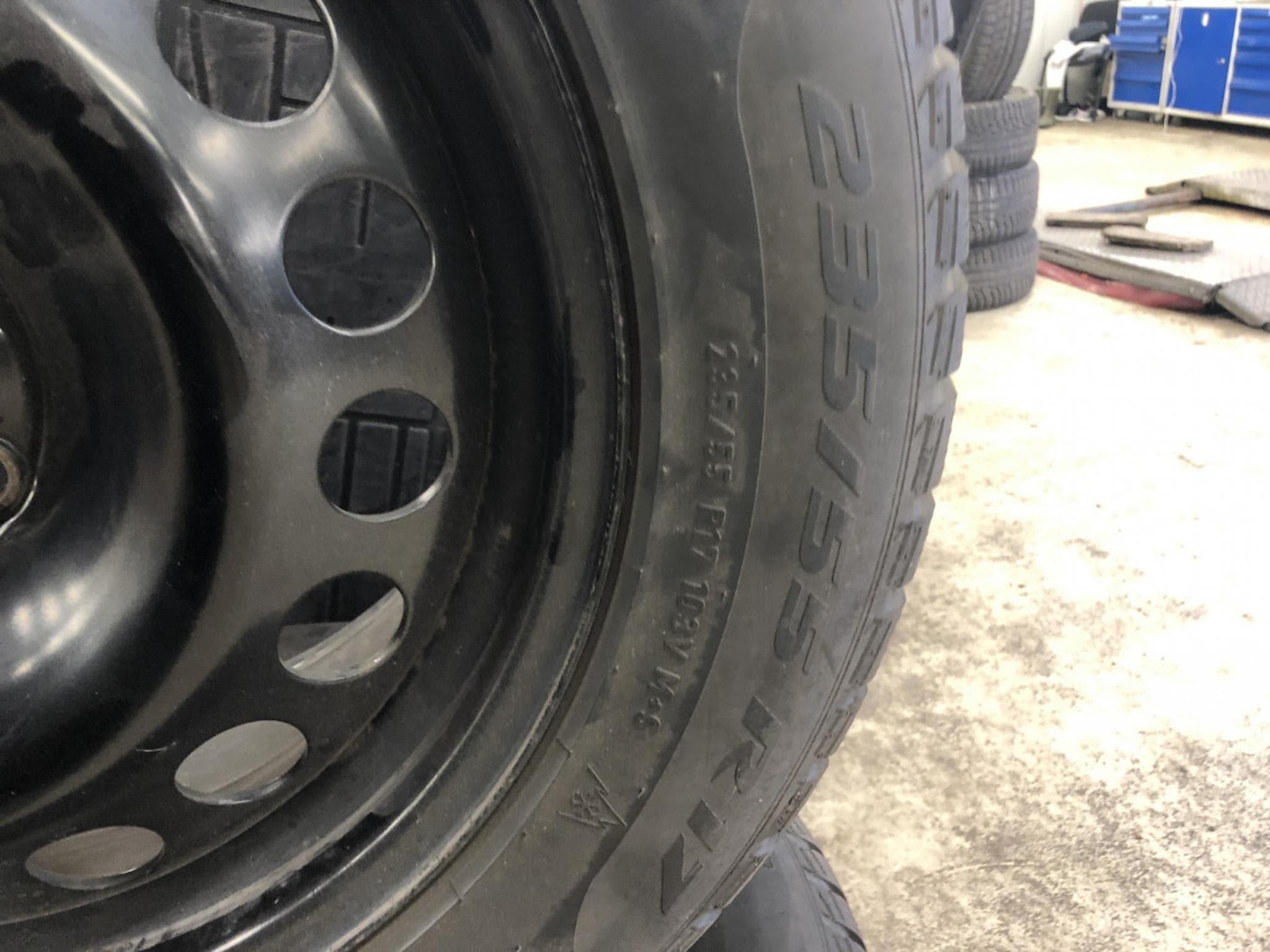 Jantes acier + Pneus – 17" - Photo 2