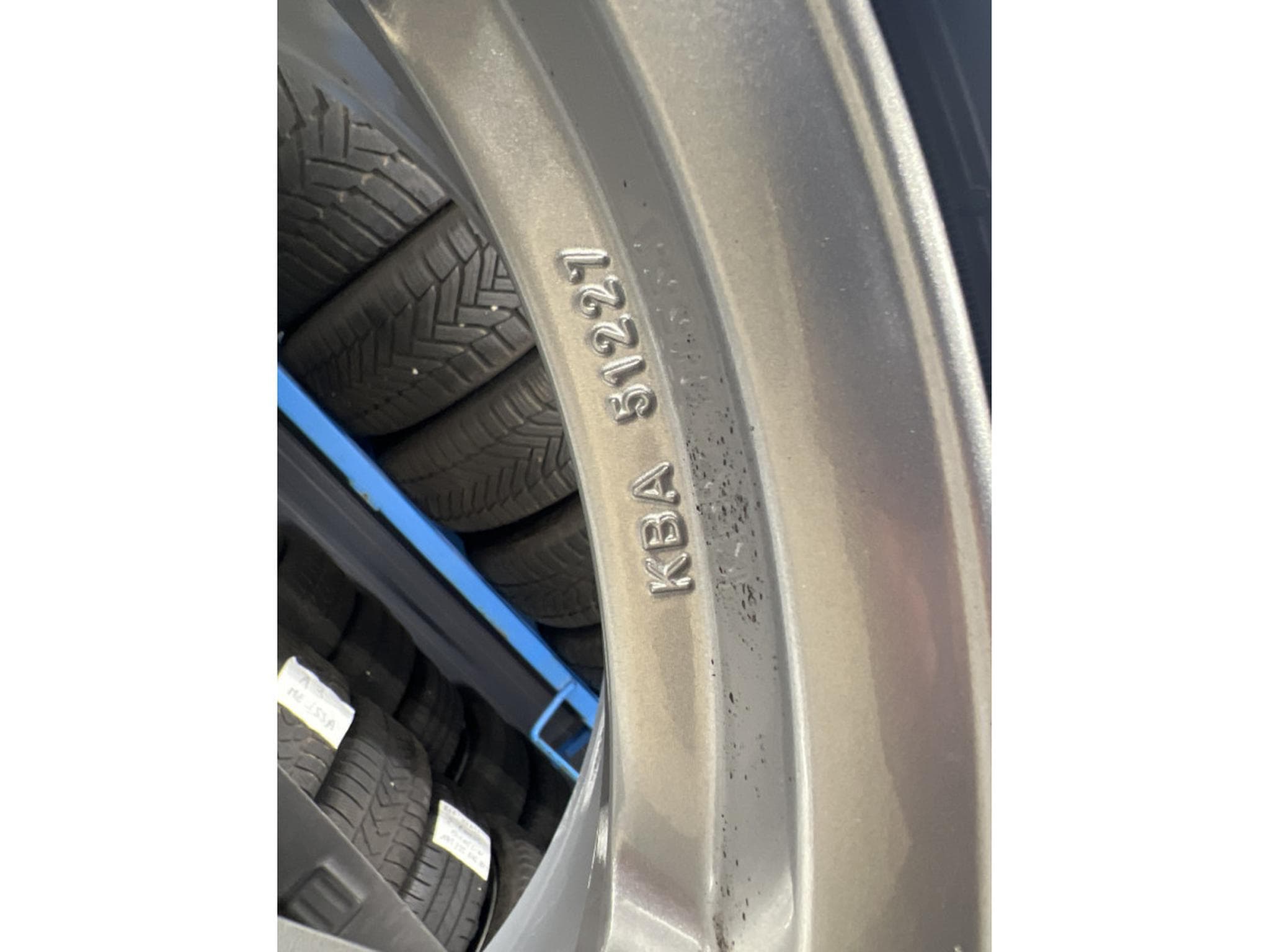 Jantes alu + Pneus h – 18" - Photo 3